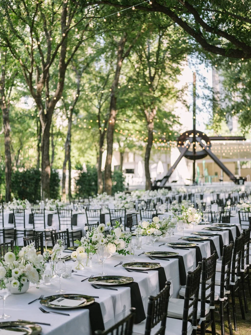 Ellen-Ashton-Photography-Dallas-Wedding-Photographers-Nasher-wedding142.jpg