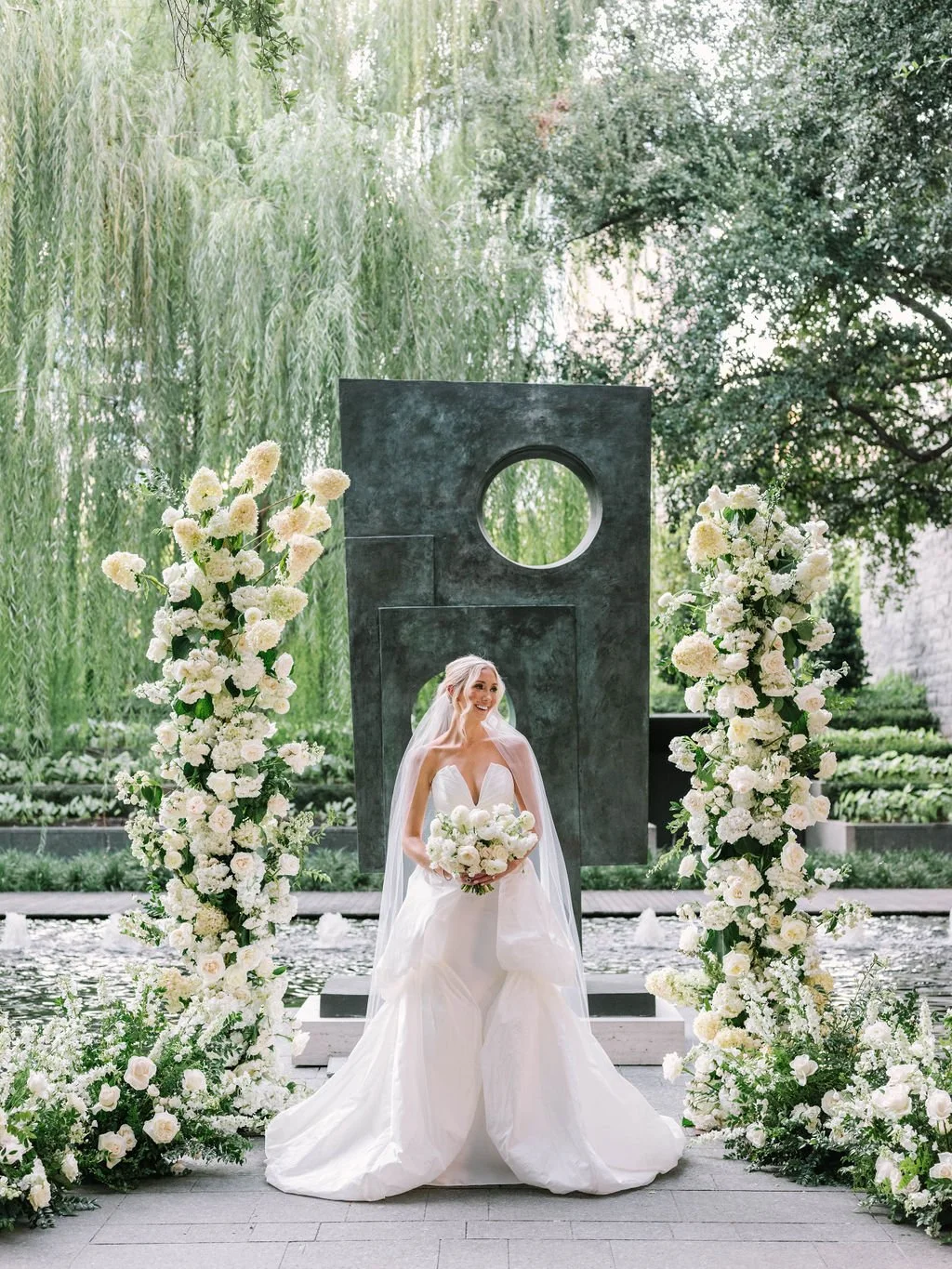 Ellen-Ashton-Photography-Dallas-Wedding-Photographers-Nasher-wedding162.jpg