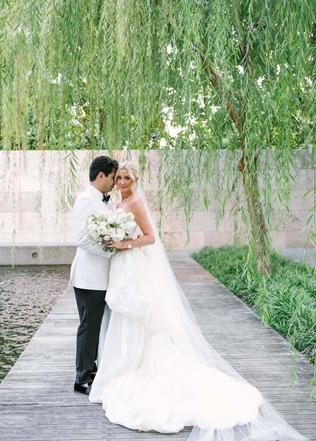 Ellen-Ashton-Photography-Dallas-Wedding-Photographers-Nasher-wedding169.jpg