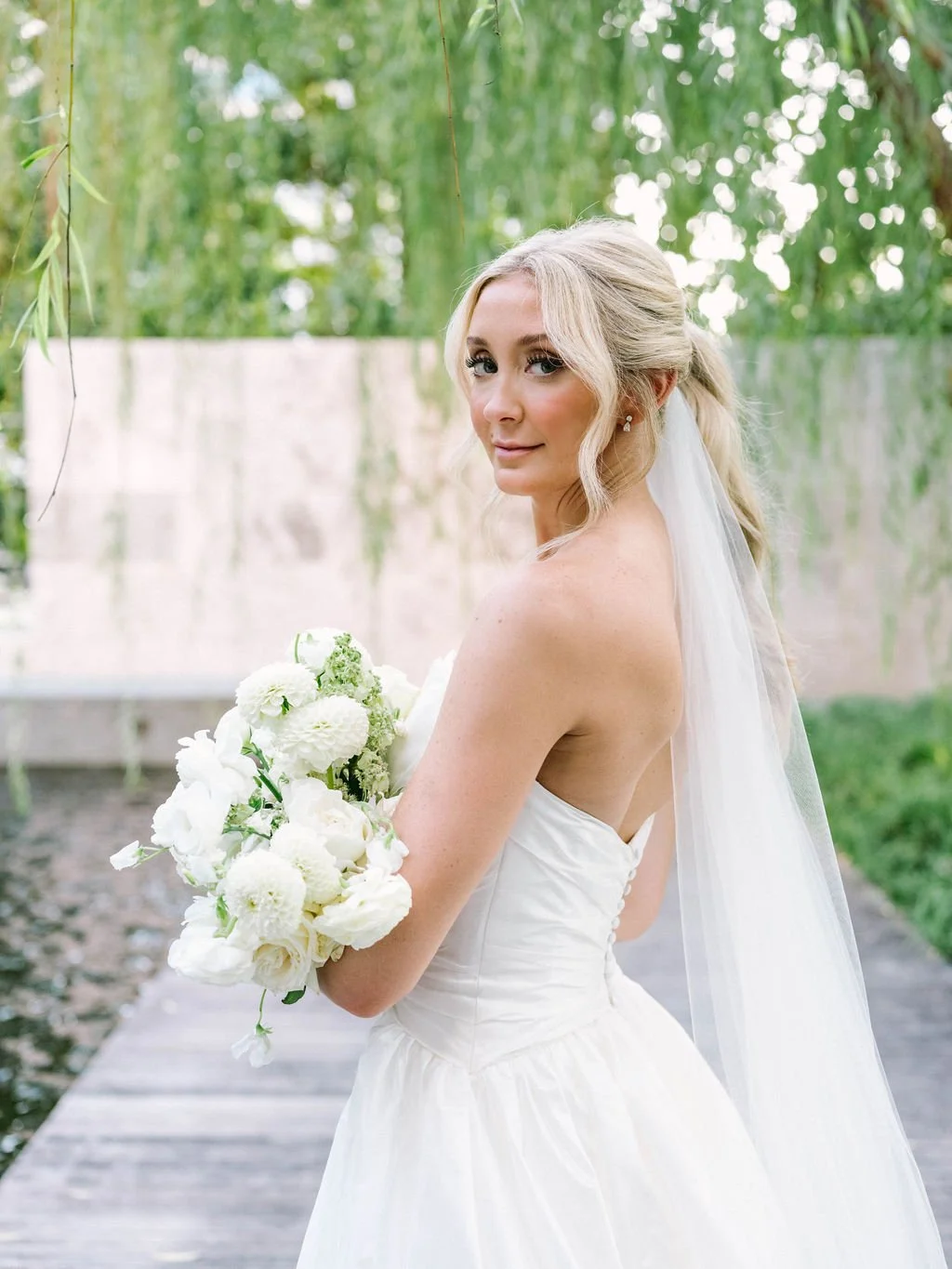 Ellen-Ashton-Photography-Dallas-Wedding-Photographers-Nasher-wedding172.jpg