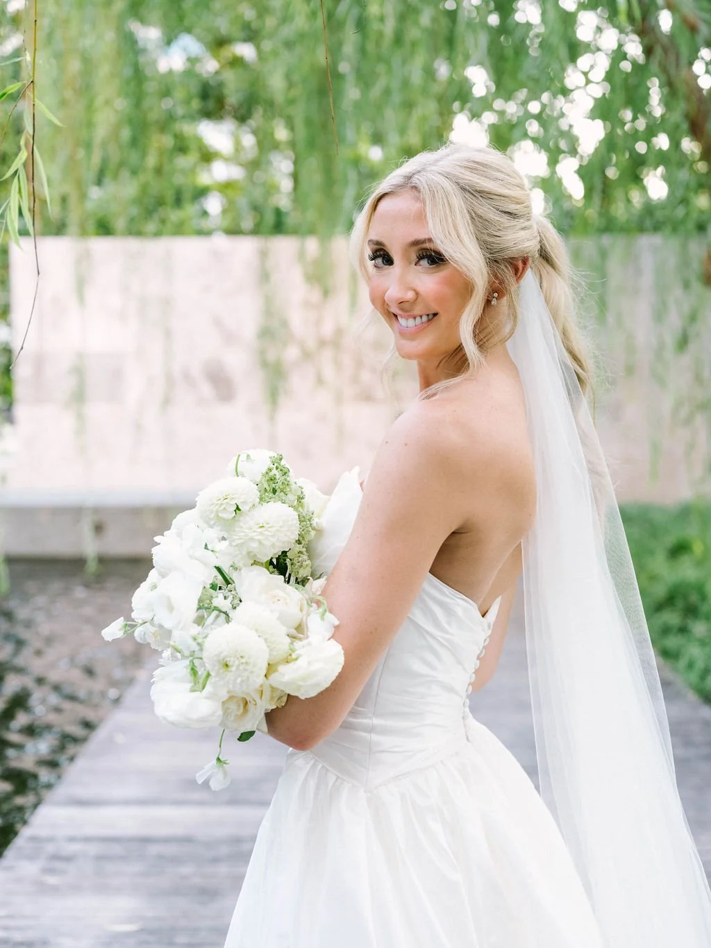 Ellen-Ashton-Photography-Dallas-Wedding-Photographers-Nasher-wedding173.jpg