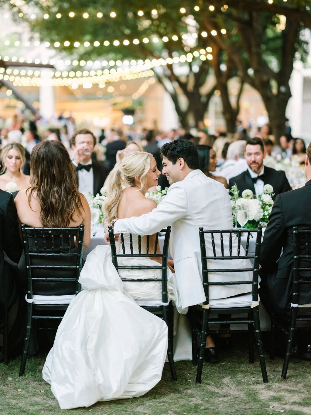 Ellen-Ashton-Photography-Dallas-Wedding-Photographers-Nasher-wedding176.jpg