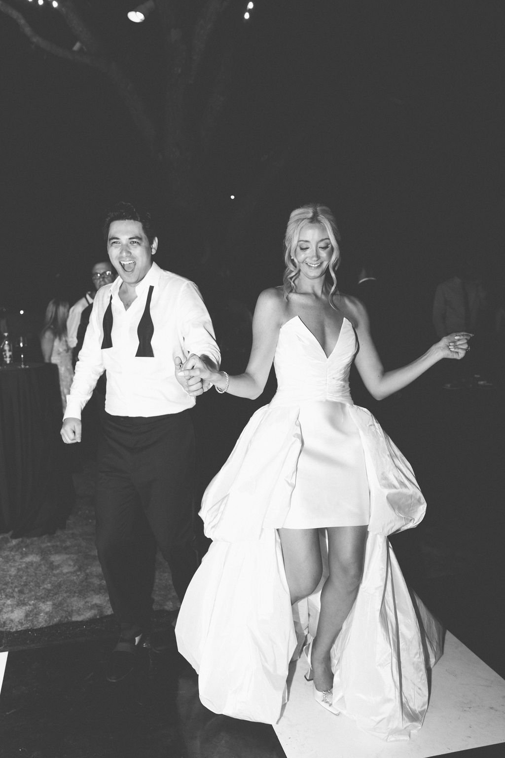 Ellen-Ashton-Photography-Dallas-Wedding-Photographers-Nasher-wedding184.jpg