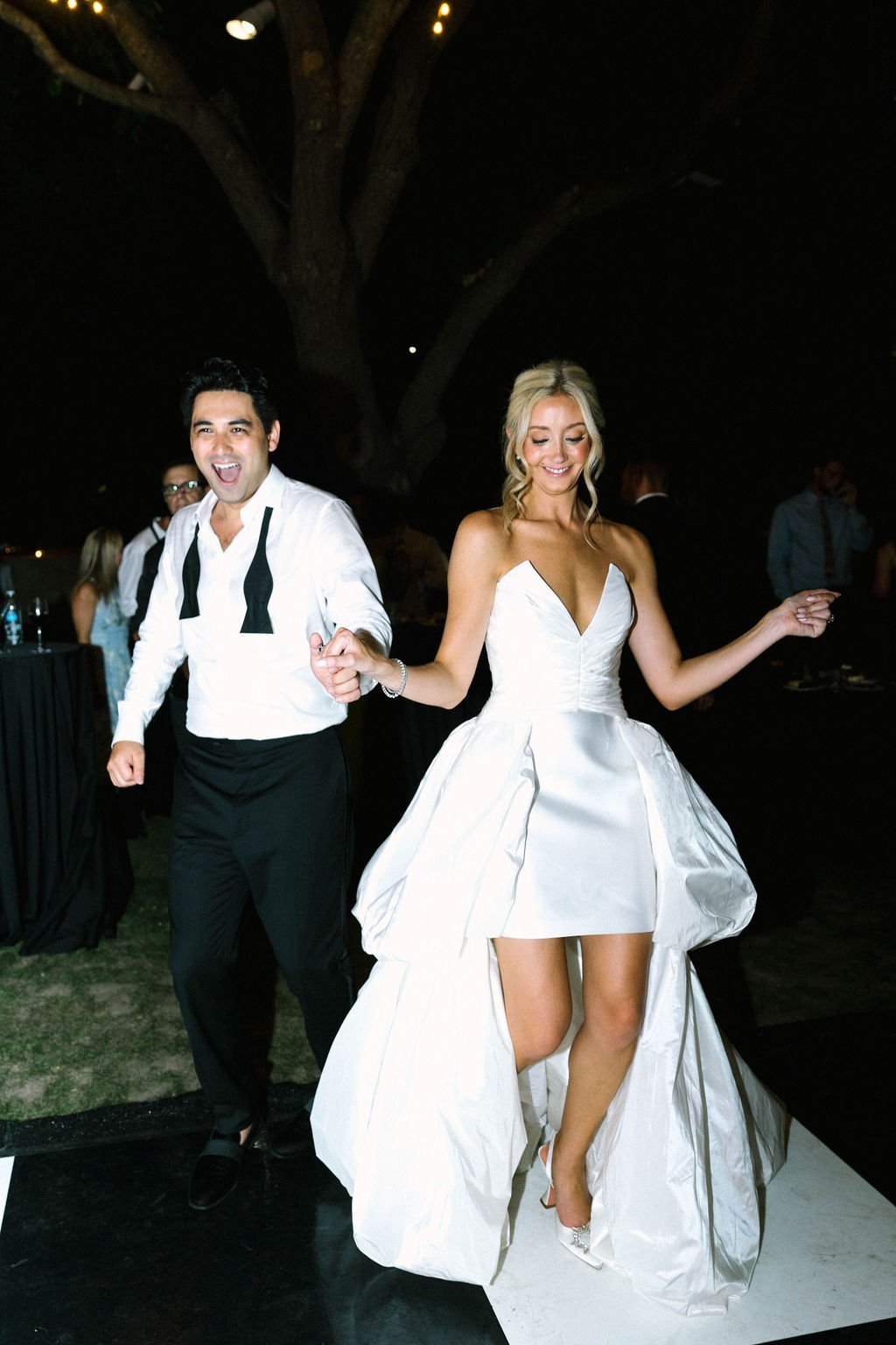 Ellen-Ashton-Photography-Dallas-Wedding-Photographers-Nasher-wedding185.jpg