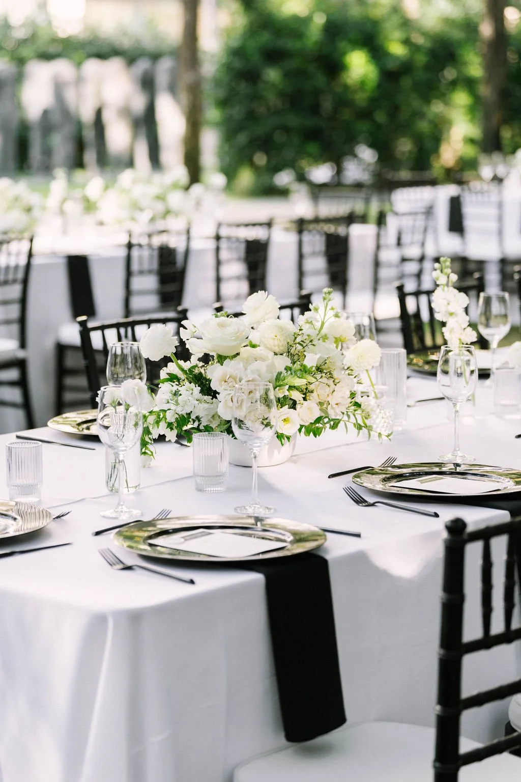 Ellen-Ashton-Photography-Dallas-Wedding-Photographers-Nasher-wedding200.jpg