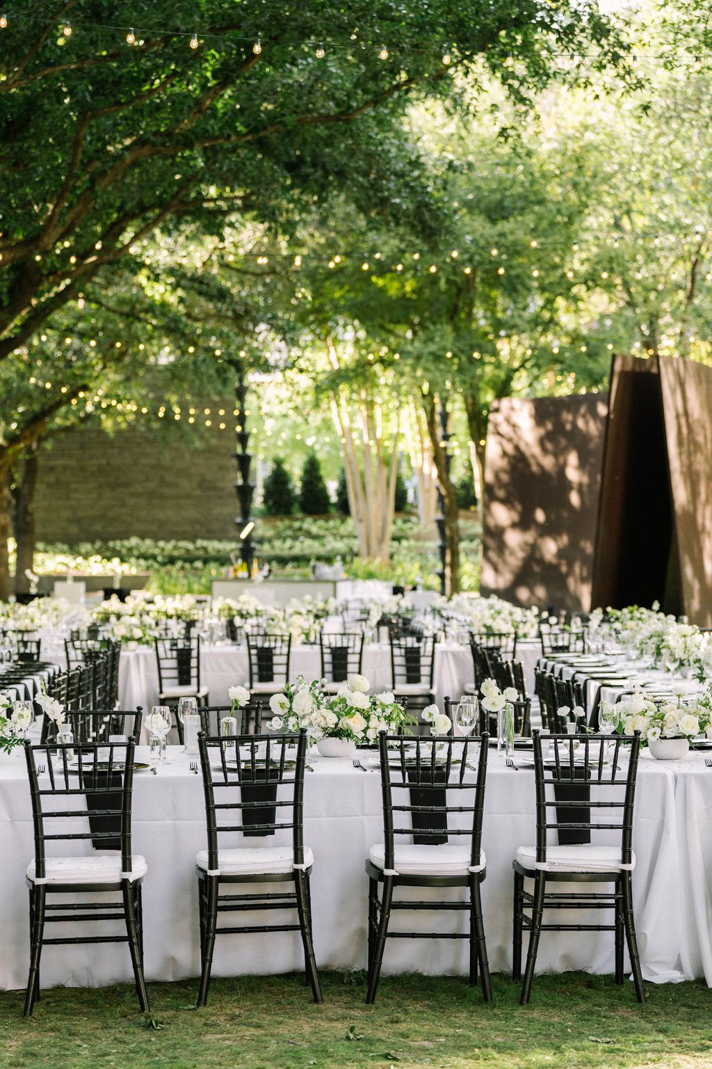 Ellen-Ashton-Photography-Dallas-Wedding-Photographers-Nasher-wedding204.jpg