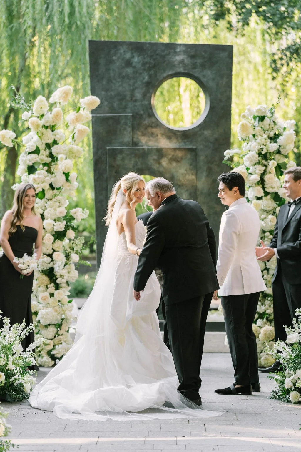 Ellen-Ashton-Photography-Dallas-Wedding-Photographers-Nasher-wedding211.jpg
