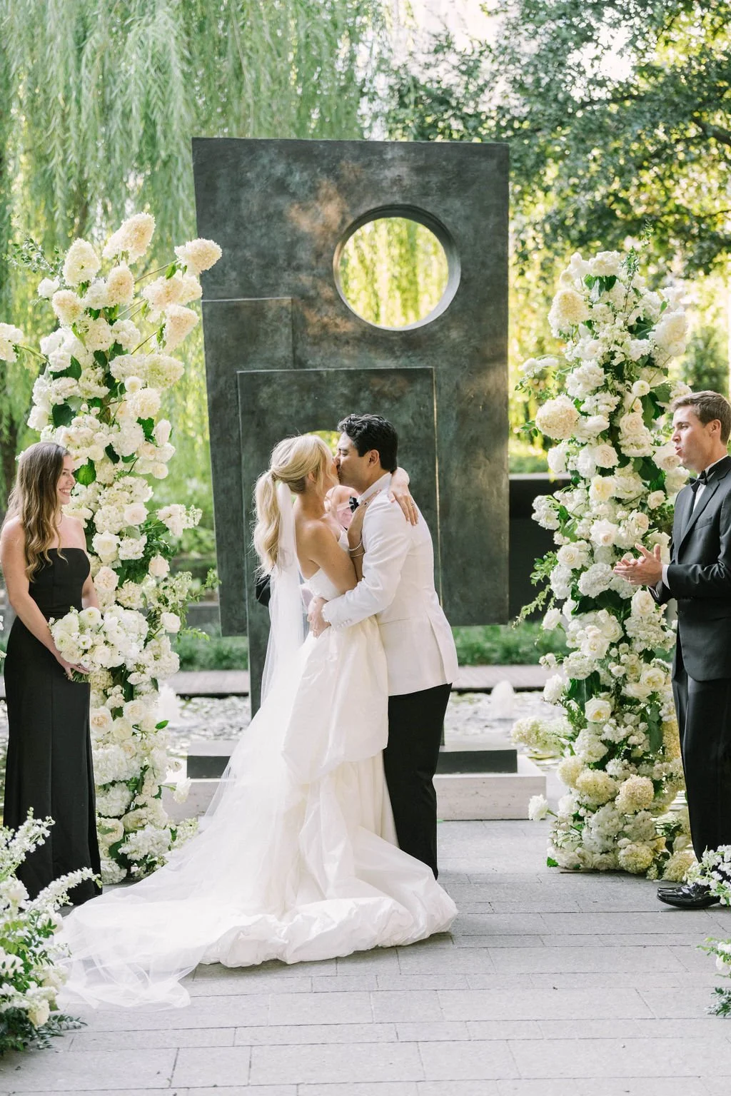Ellen-Ashton-Photography-Dallas-Wedding-Photographers-Nasher-wedding214.jpg