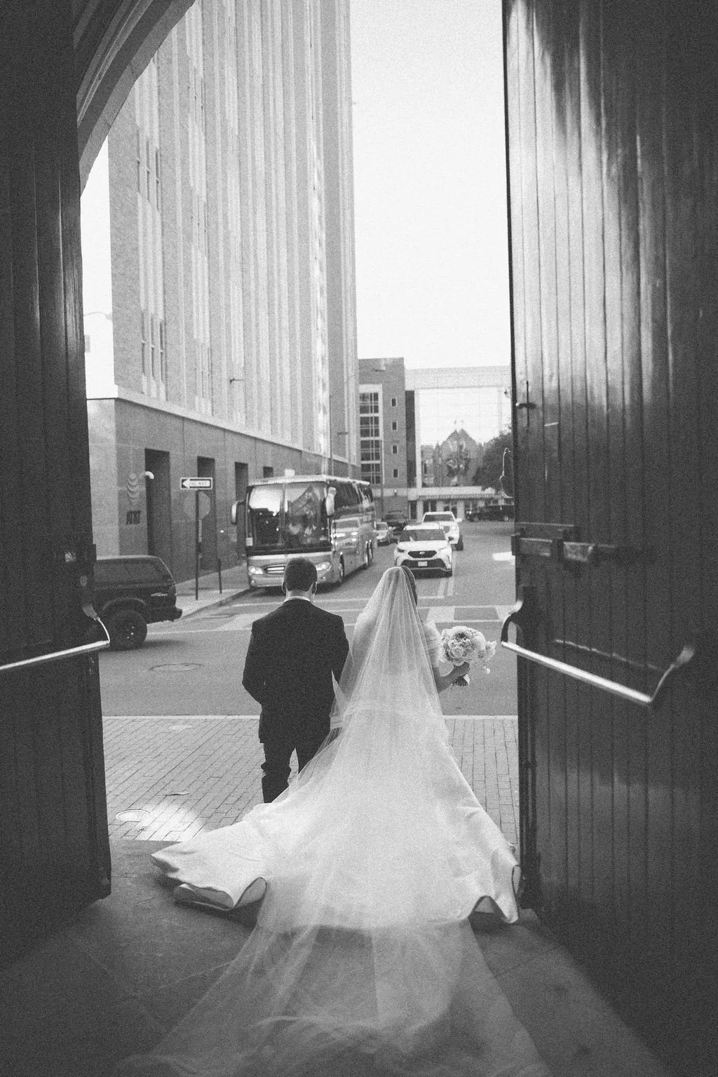 Ellen-Ashton-Photography-Dallas-Wedding-Photographer-Ashton-Depot-Wedding198.jpg