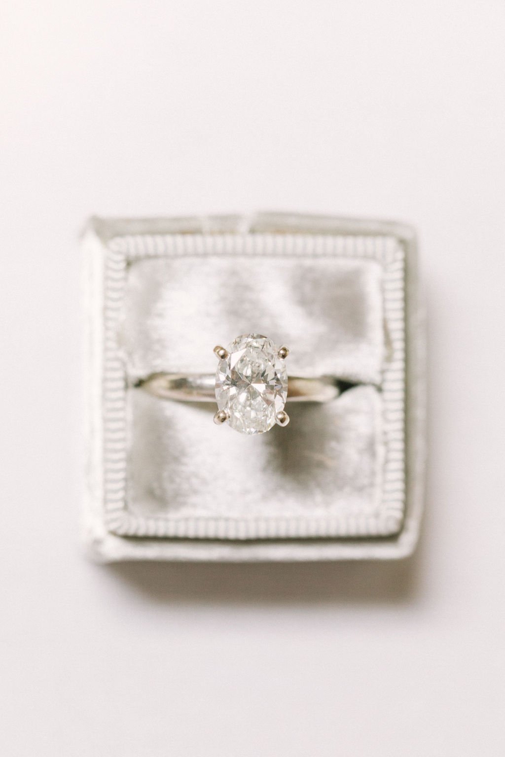 Ellen-Ashton-Photography-Dallas-Wedding-Photographers-Ivory-and-vine-Weddings-20.jpg