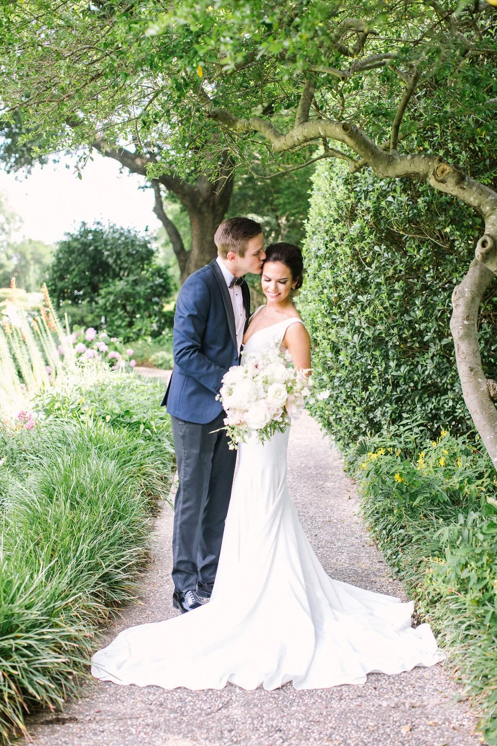Ellen-Ashton-Photography-Dallas-Wedding-Photographers-Ivory-and-vine-Weddings-205.jpg