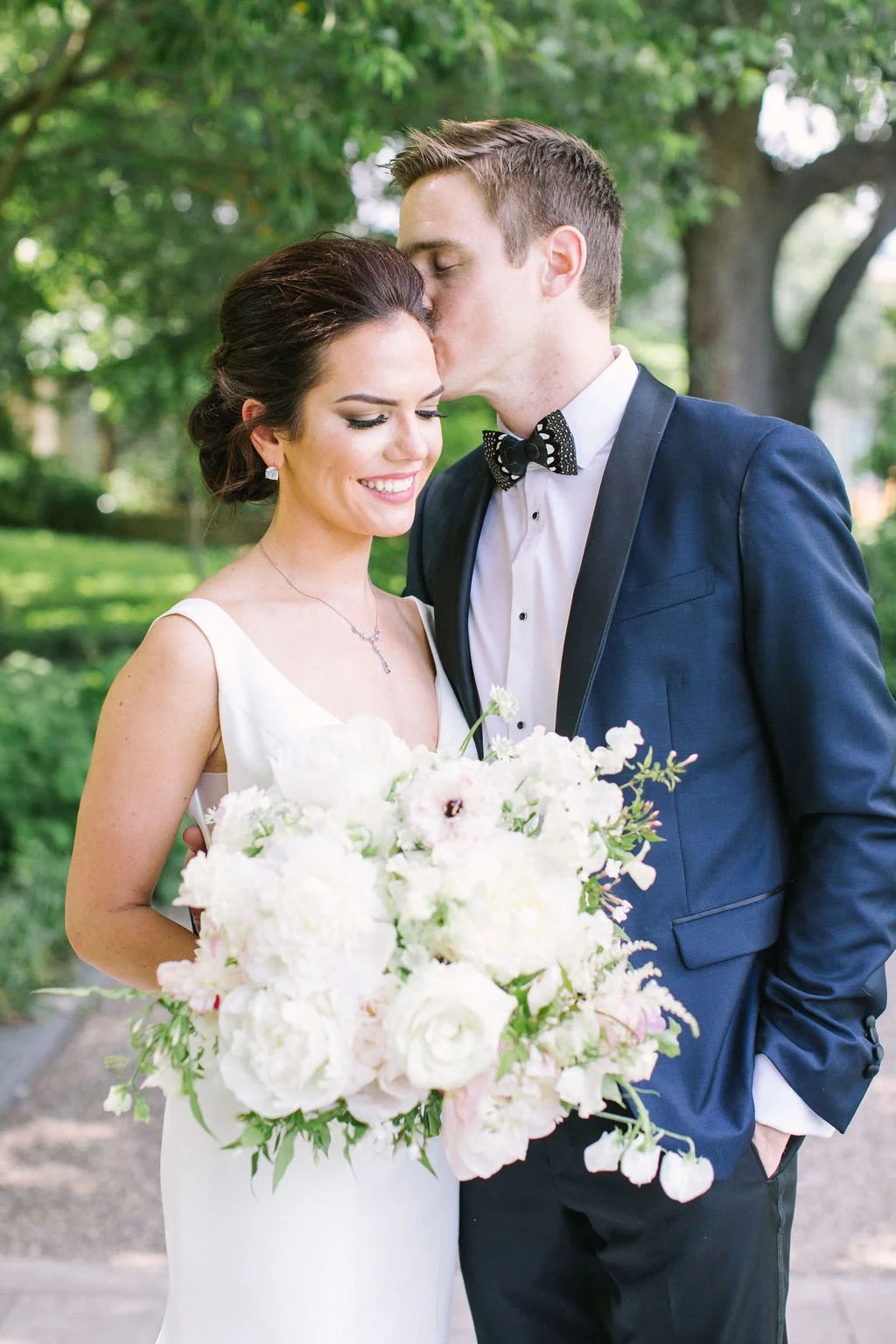 Ellen-Ashton-Photography-Dallas-Wedding-Photographers-Ivory-and-vine-Weddings-209.jpg