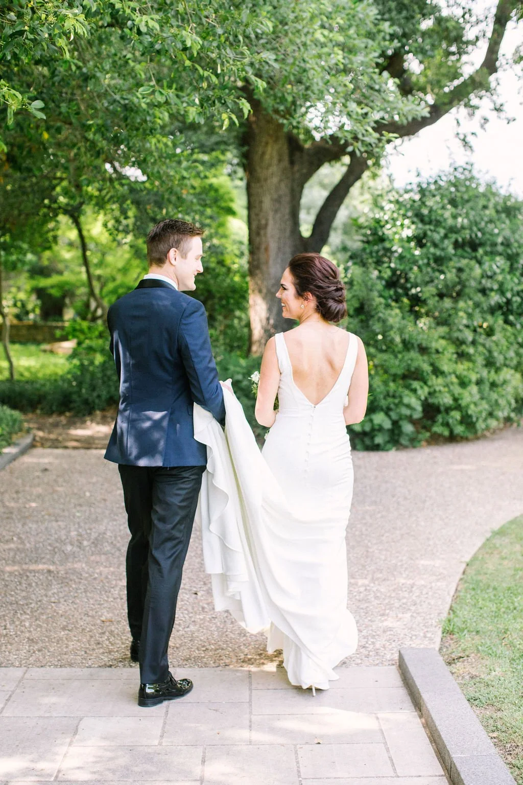 Ellen-Ashton-Photography-Dallas-Wedding-Photographers-Ivory-and-vine-Weddings-225.jpg
