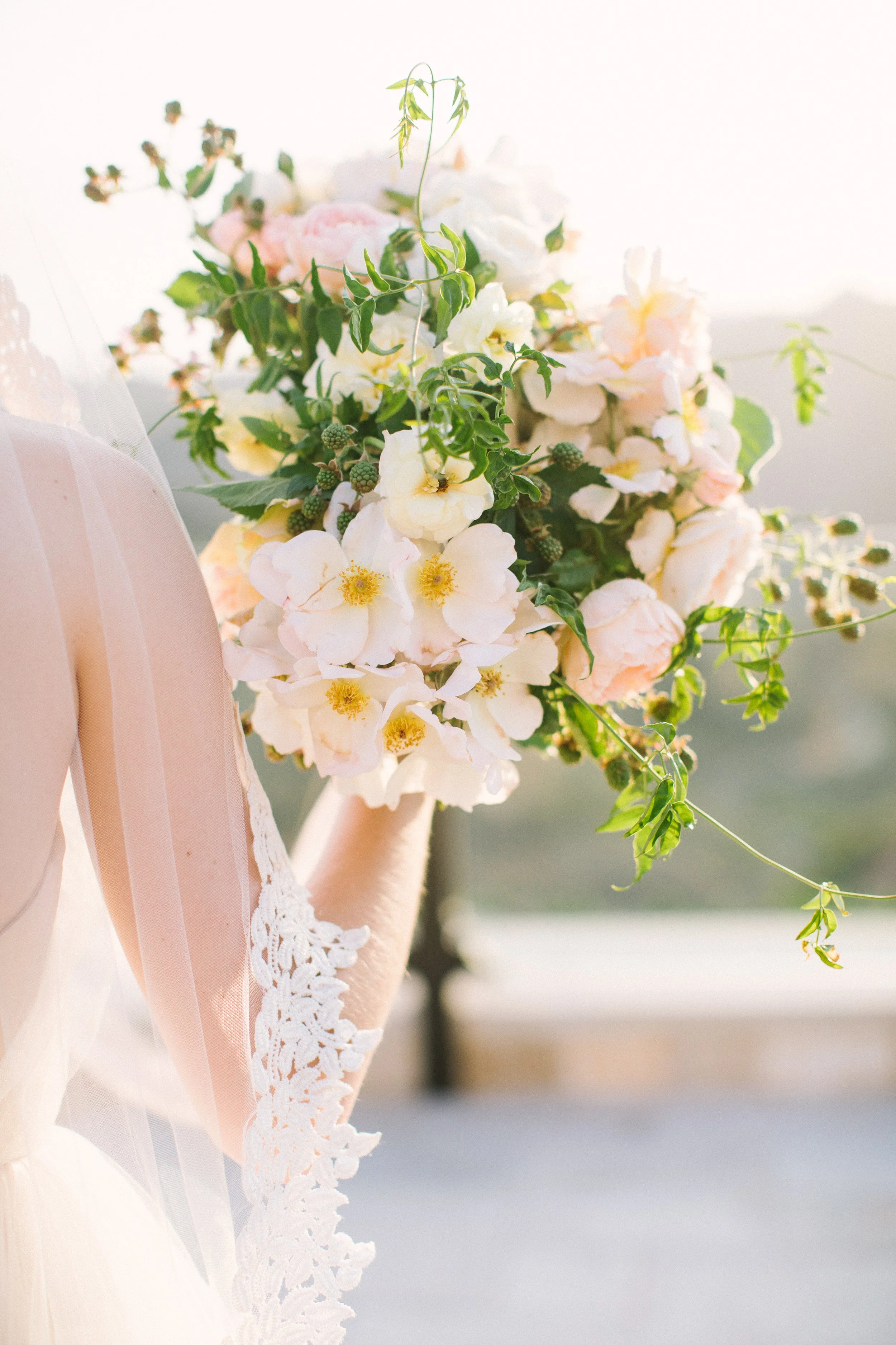 Ellen-Ashton-Photography-California-Wedding-Photographers-Malibu-Rocky-Oaks-Girt-and-Gold109.jpg