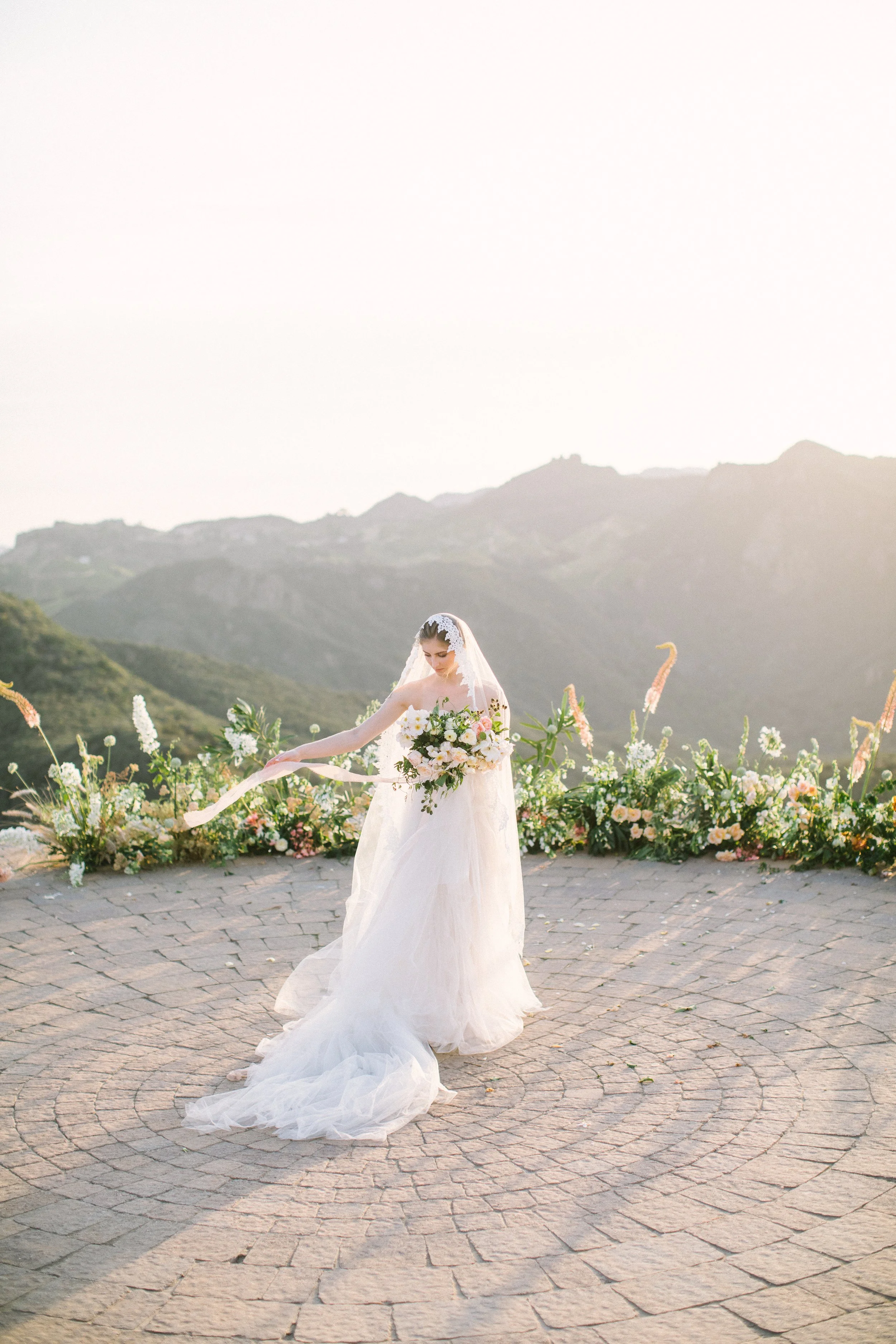Ellen-Ashton-Photography-California-Wedding-Photographers-Malibu-Rocky-Oaks-Girt-and-Gold115.jpg