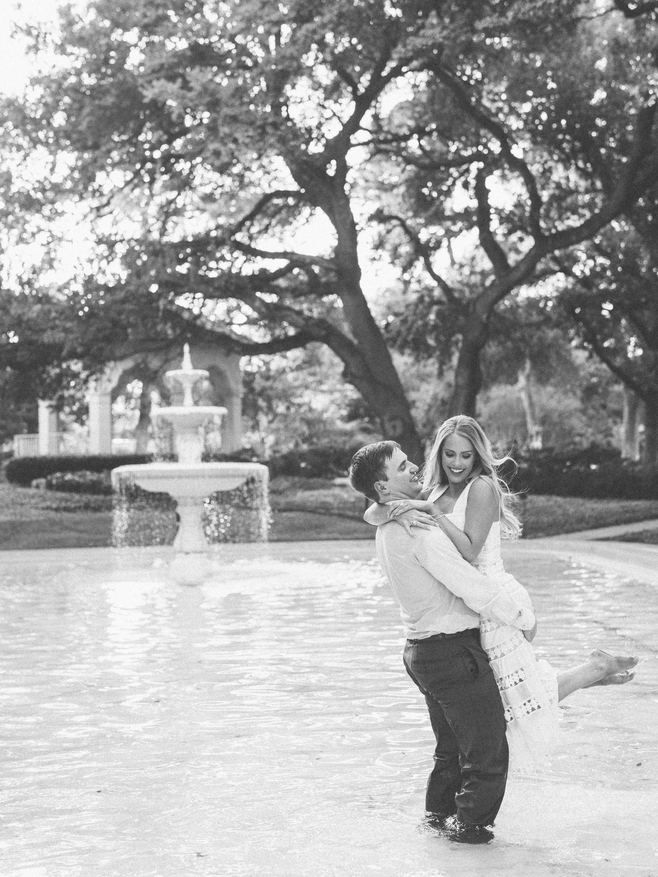 Ellen-Ashton-photography-Dallas-Wedding-photographer-Flippen-park-engagement-session30.jpg