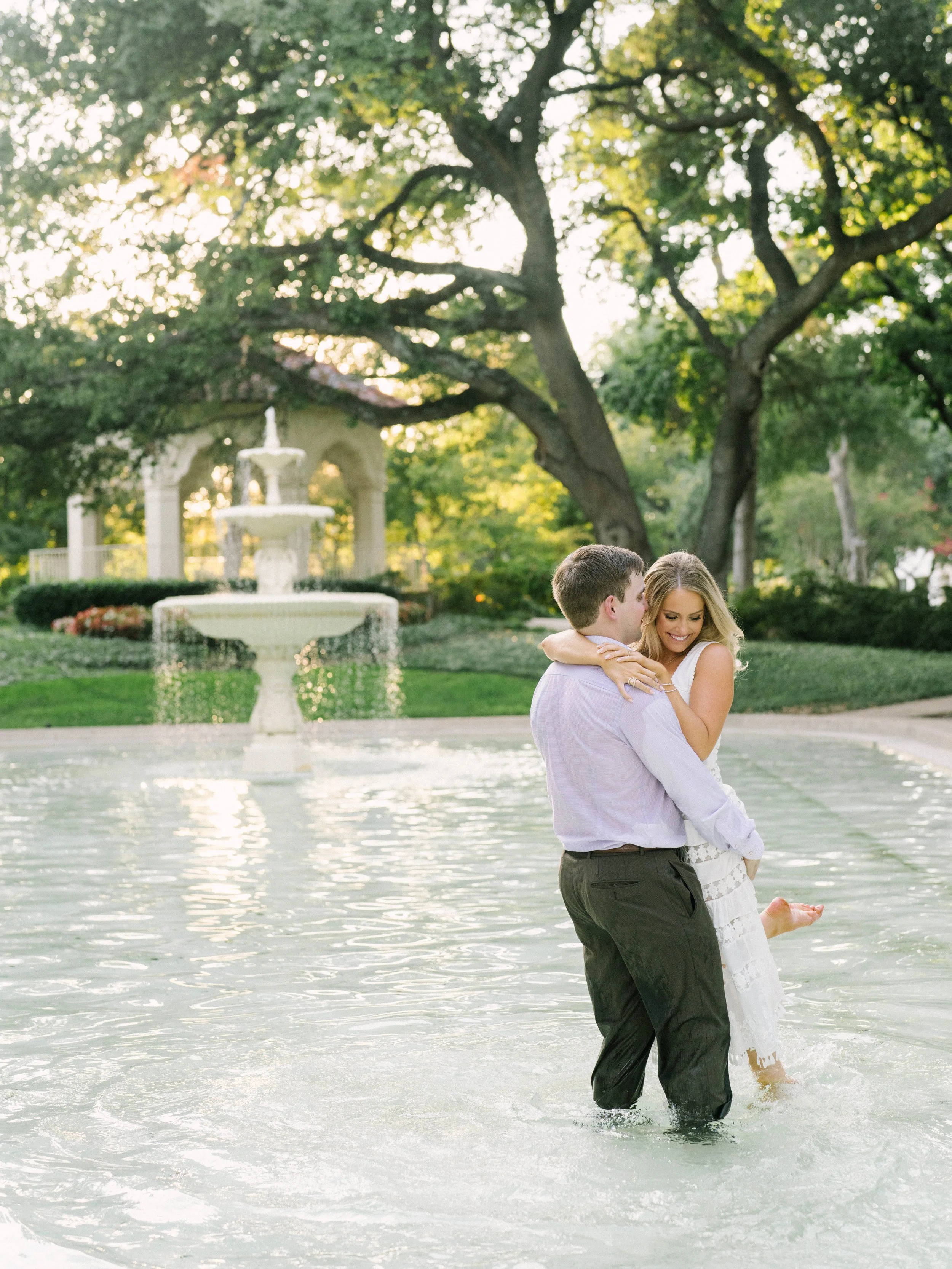 Ellen-Ashton-photography-Dallas-Wedding-photographer-Flippen-park-engagement-session35.jpg