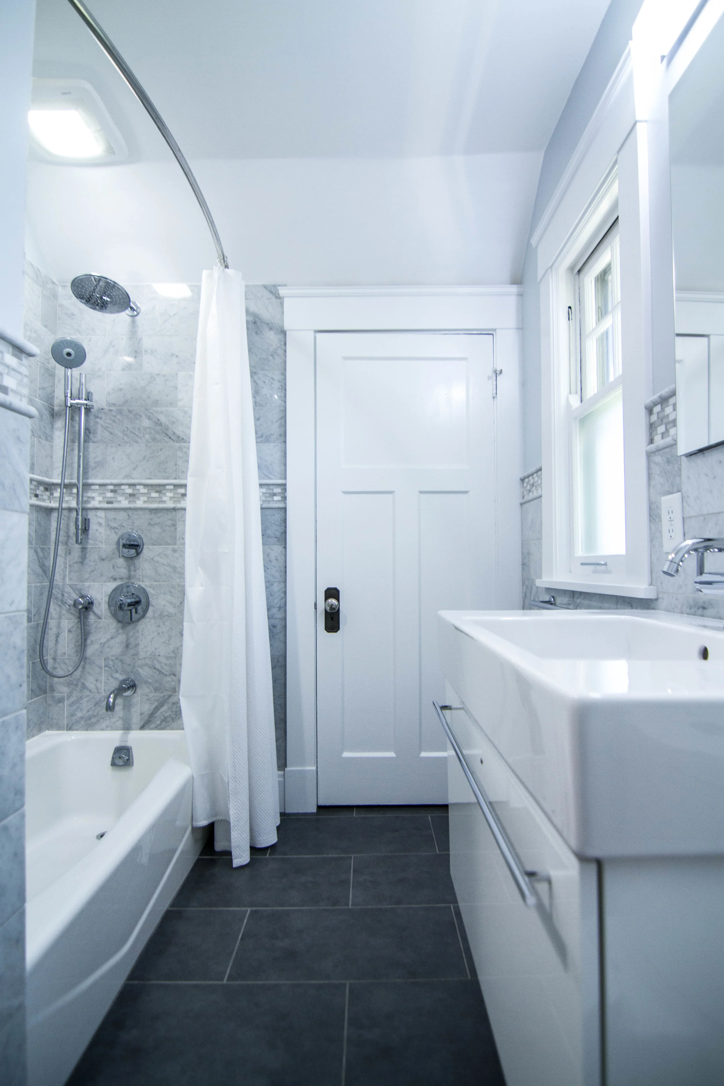 Hyde Park Bathroom 2.jpg