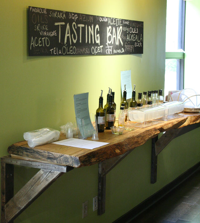 Oil and Vinegar Tasting Bar