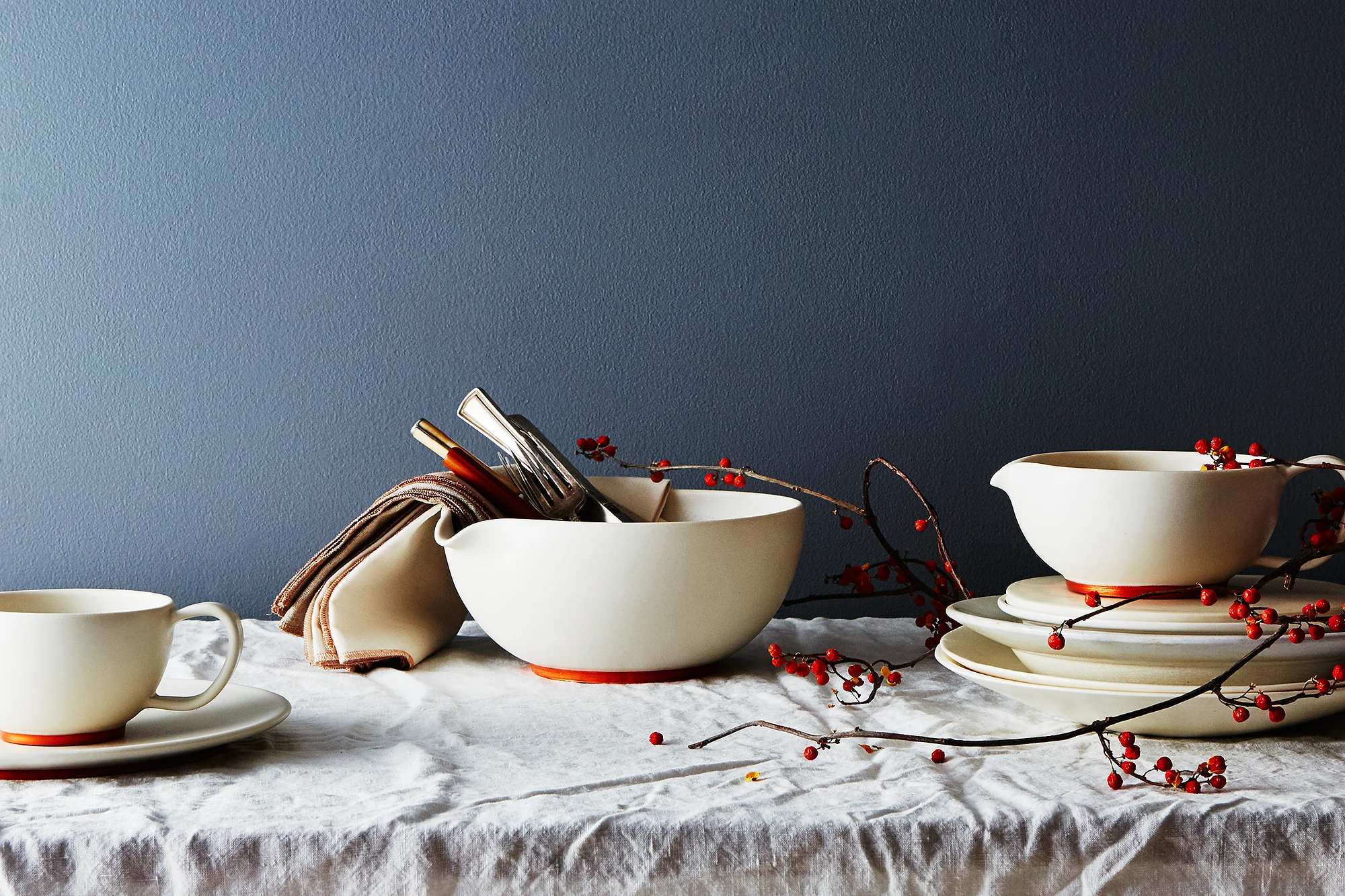 2015-1022_pigeon-toe-ceramics_copper-rimmed-ceramic_email_bobbi-lin_13477.jpg