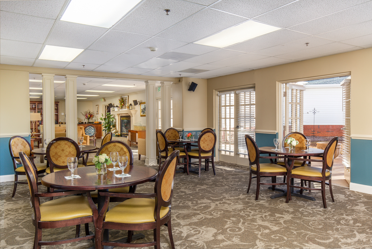 Bentley-Assisted-Living-Commercial-Architectural-Interior-Photography-Rachael-Renee-Photography-Web-1.jpg