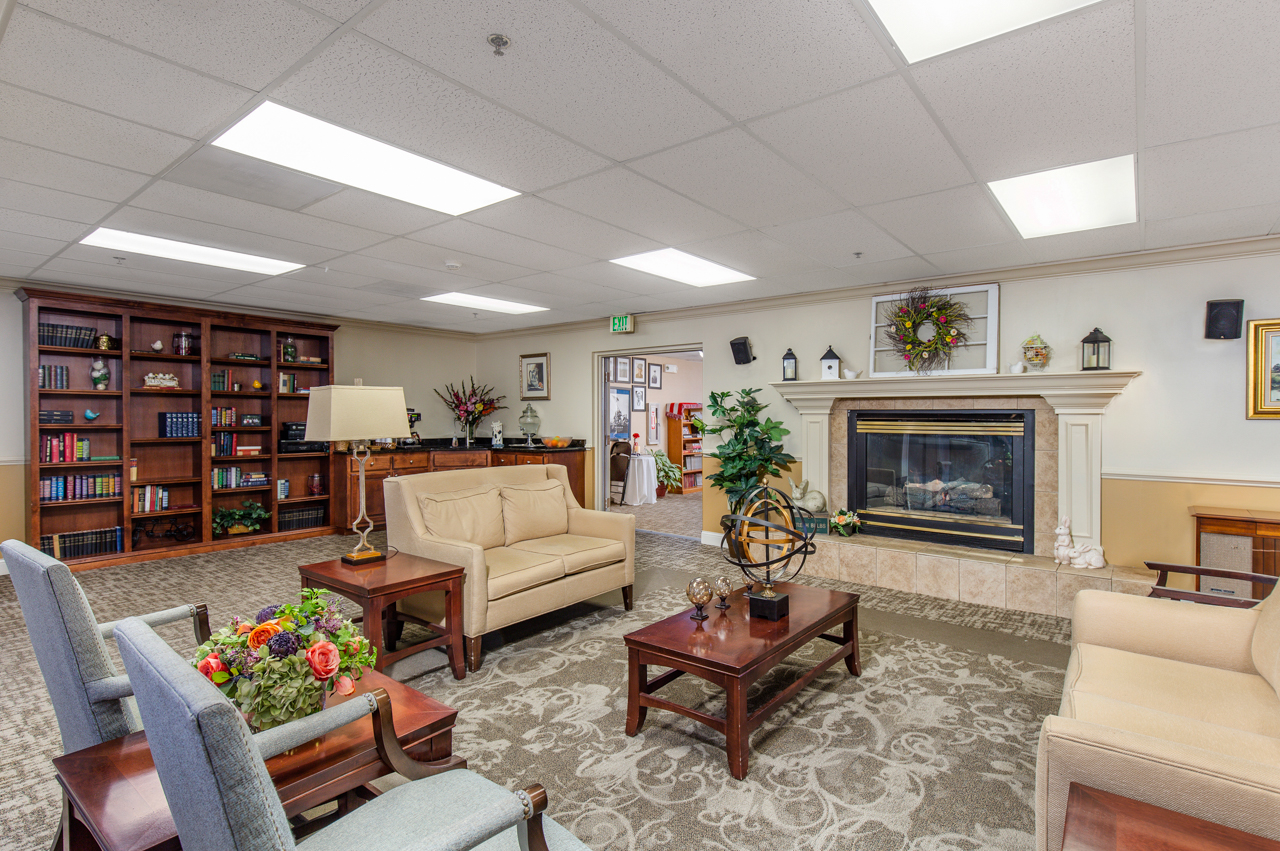 Bentley-Assisted-Living-Commercial-Architectural-Interior-Photography-Rachael-Renee-Photography-Web-27.jpg