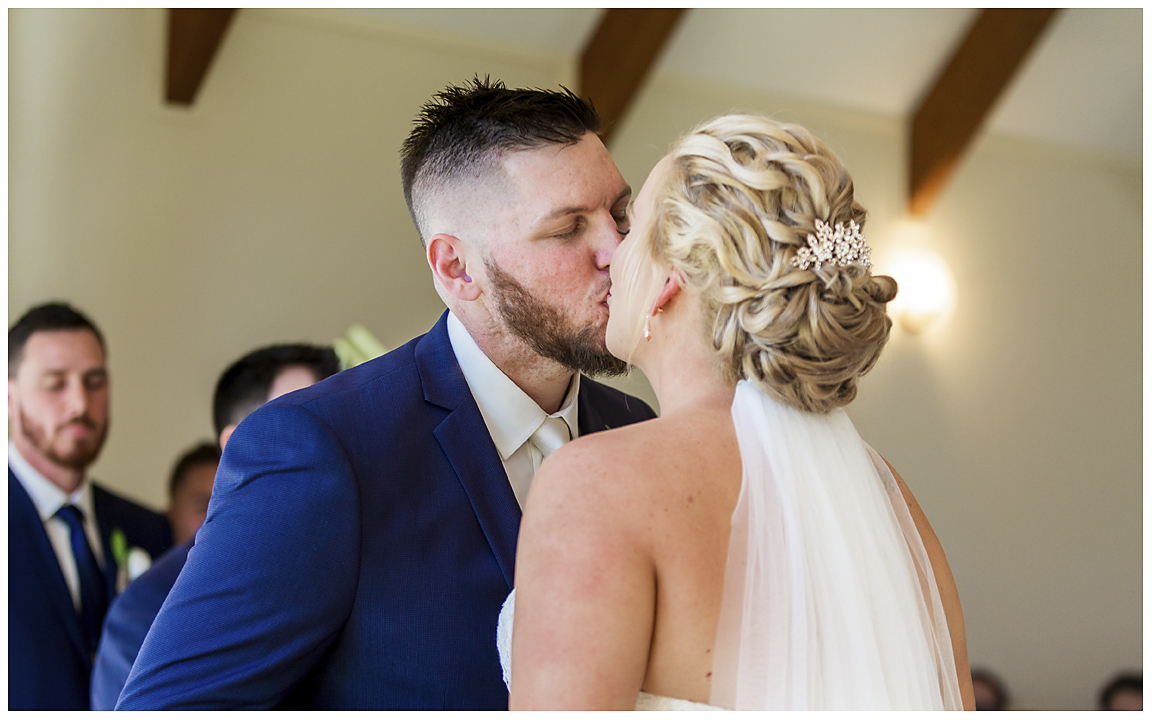 Cedar Creek Winery wedding photography 63.jpg