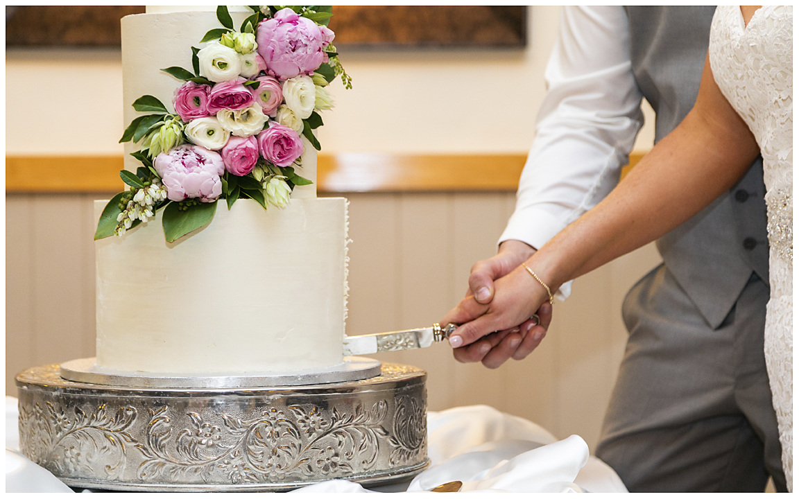 Cedar Creek Winery wedding photography 115.jpg