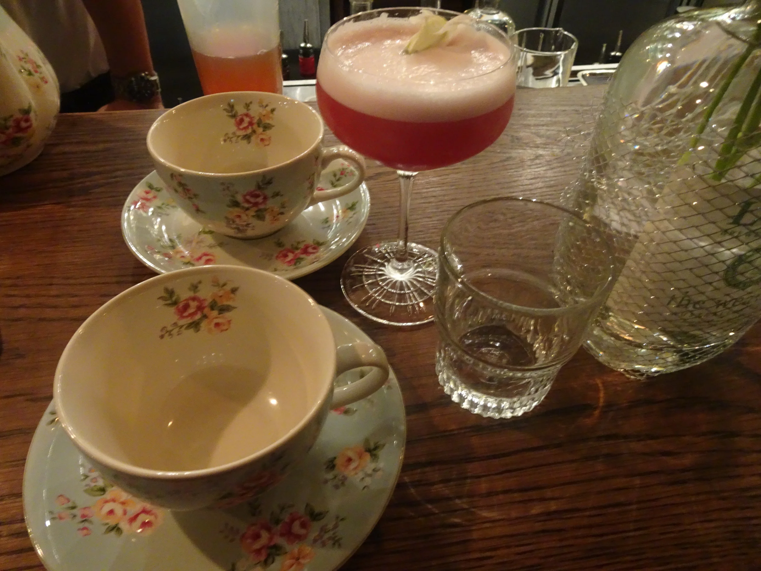 Welcome Gin Cocktail - Young Henry's Noble Cut Gin, apricot brandy, hibiscus and orange tea with lemon