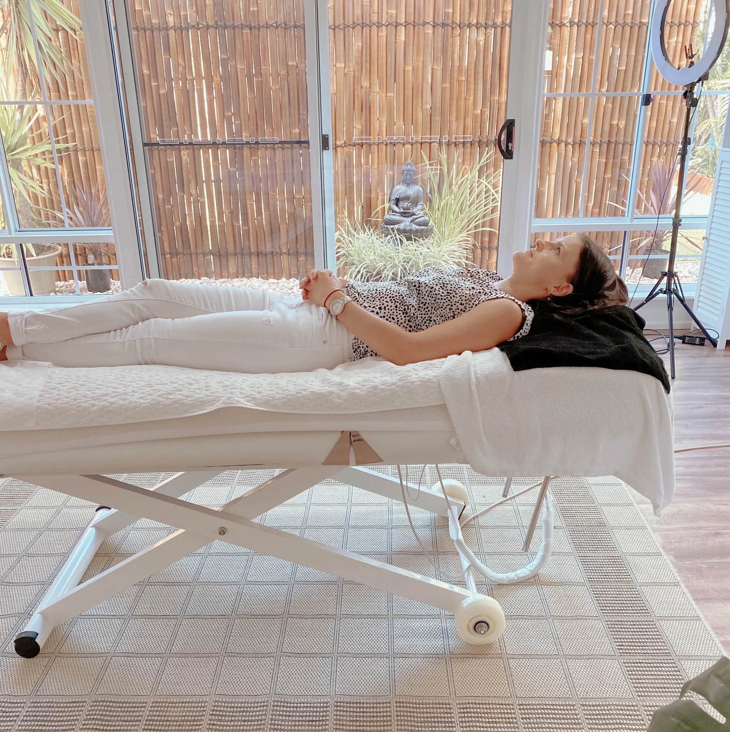 Redlands Lash and Brow Design Studio, Lash Lift and Brow Shaping Studio Interior