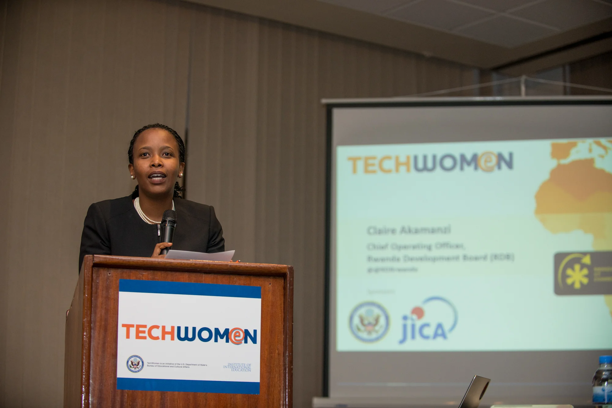 Randazzo_TechWomen_20140203_02013-Edit.jpg