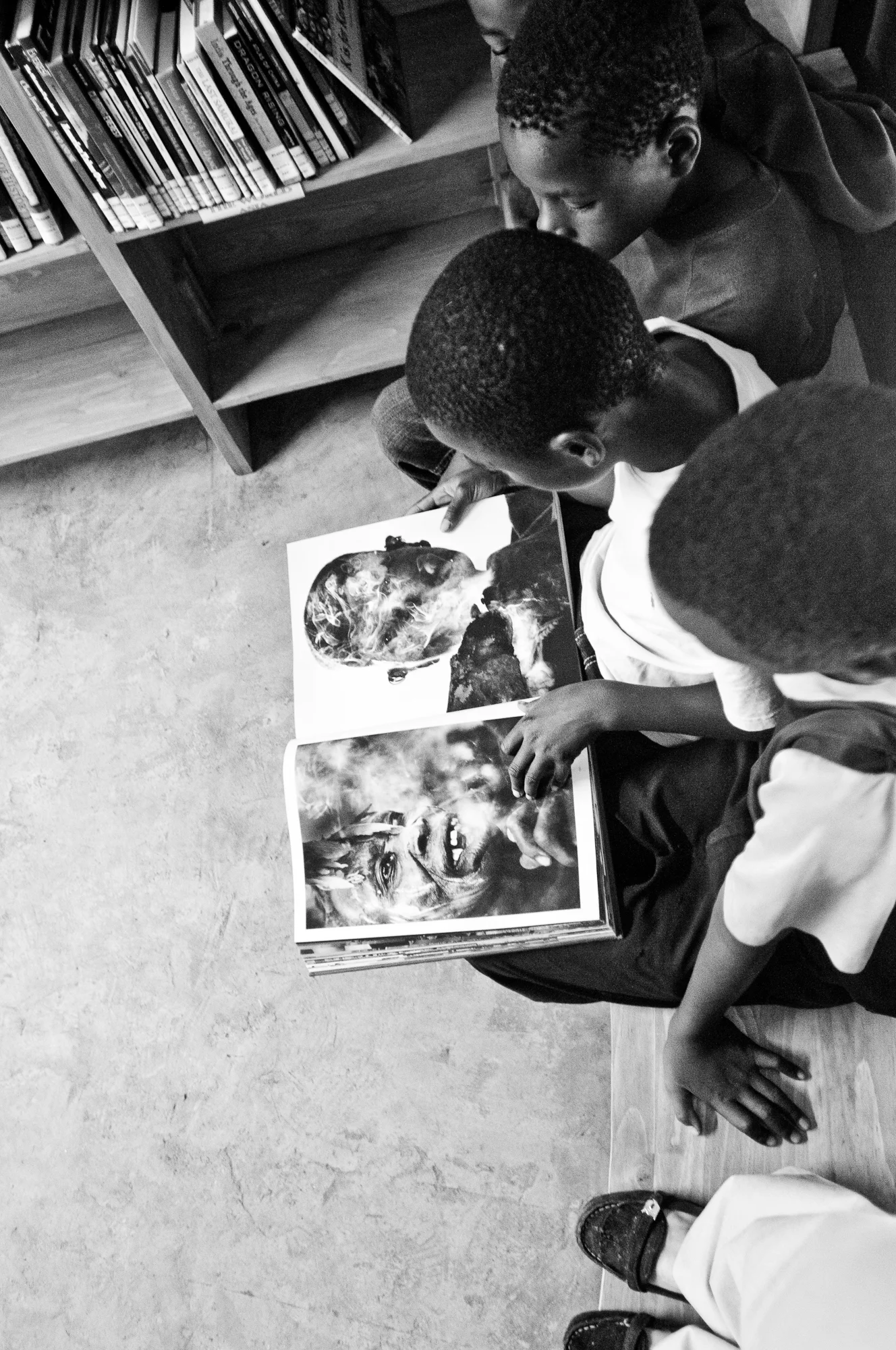 Randazzo_Zambia__00381_20110204-Edit.jpg