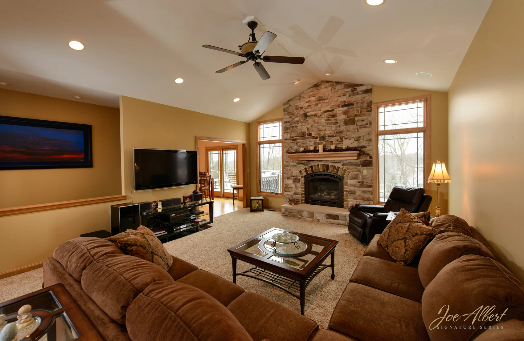 Such warmth, loved this room!