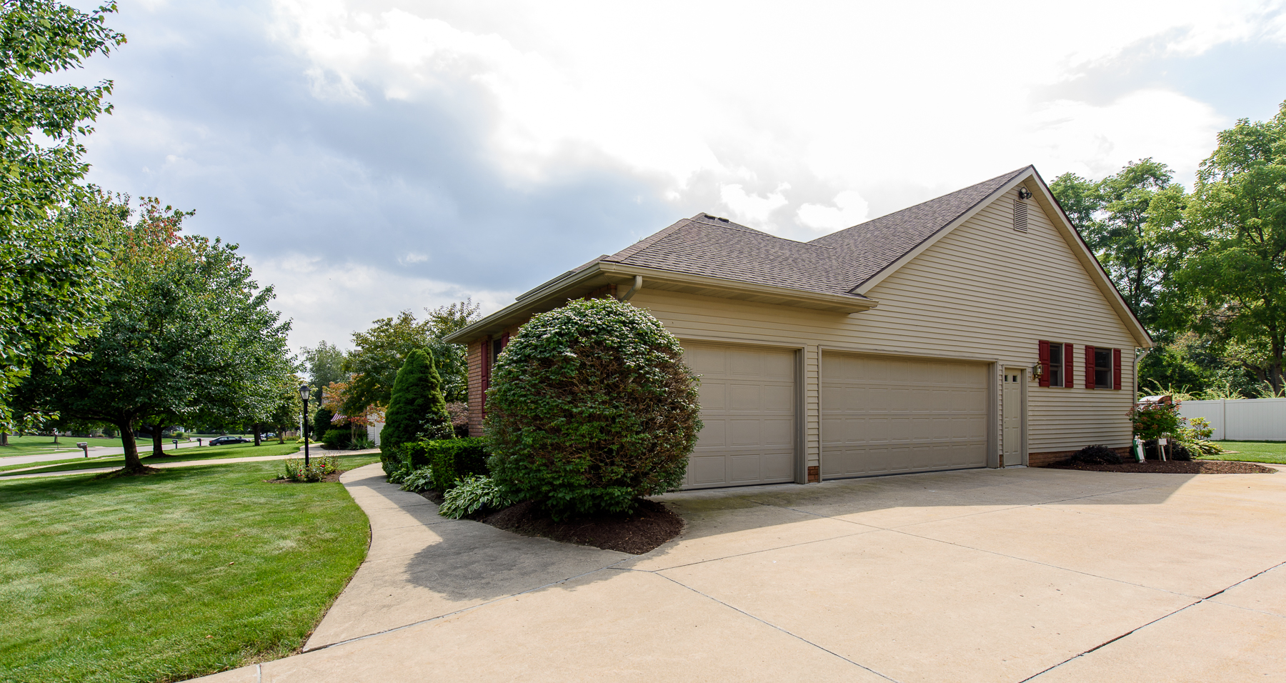 3 car garage