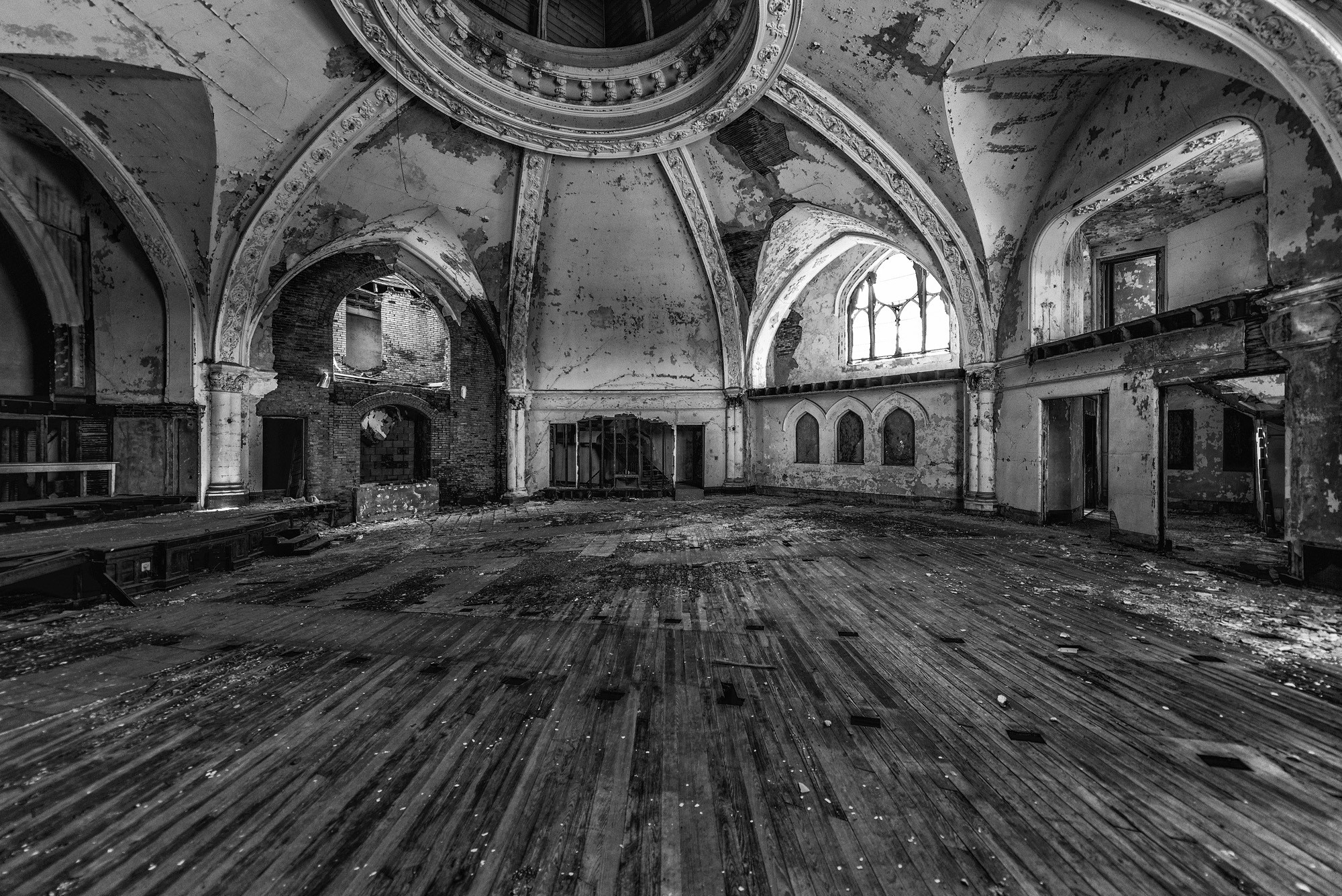 Another view in B+W
