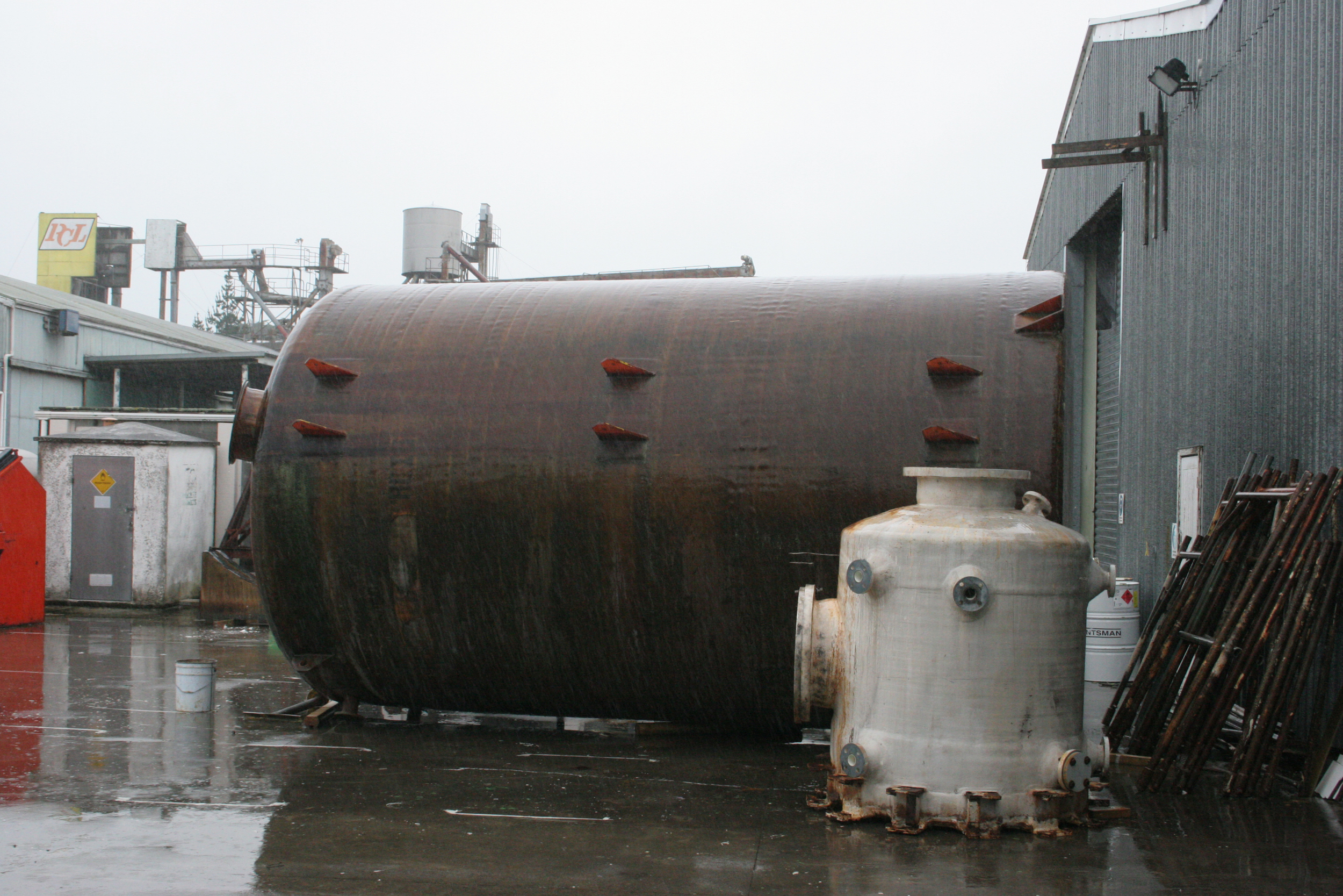 OldFRPTanks.jpg