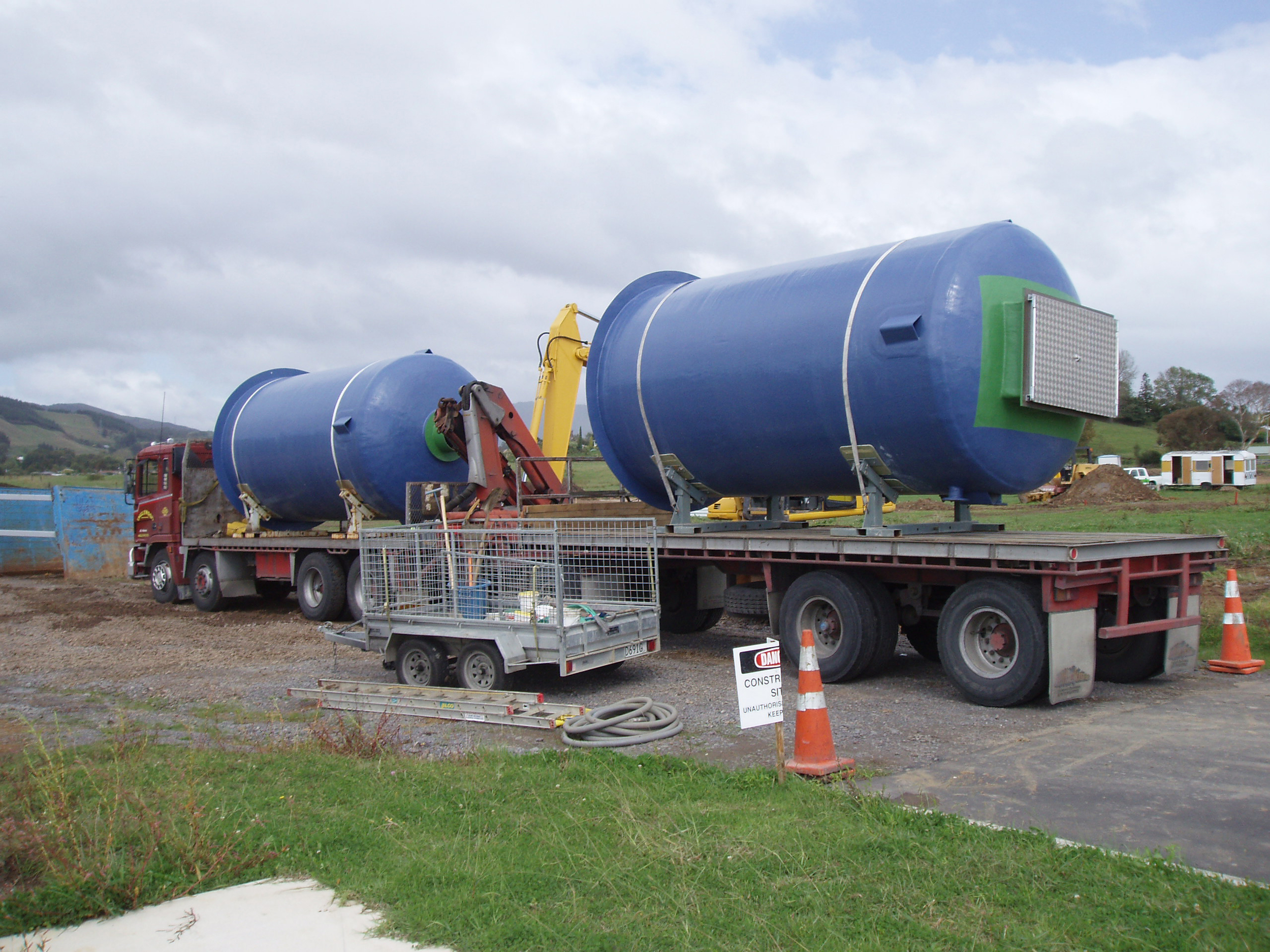 PaeroaOnTruck1 copy.jpg