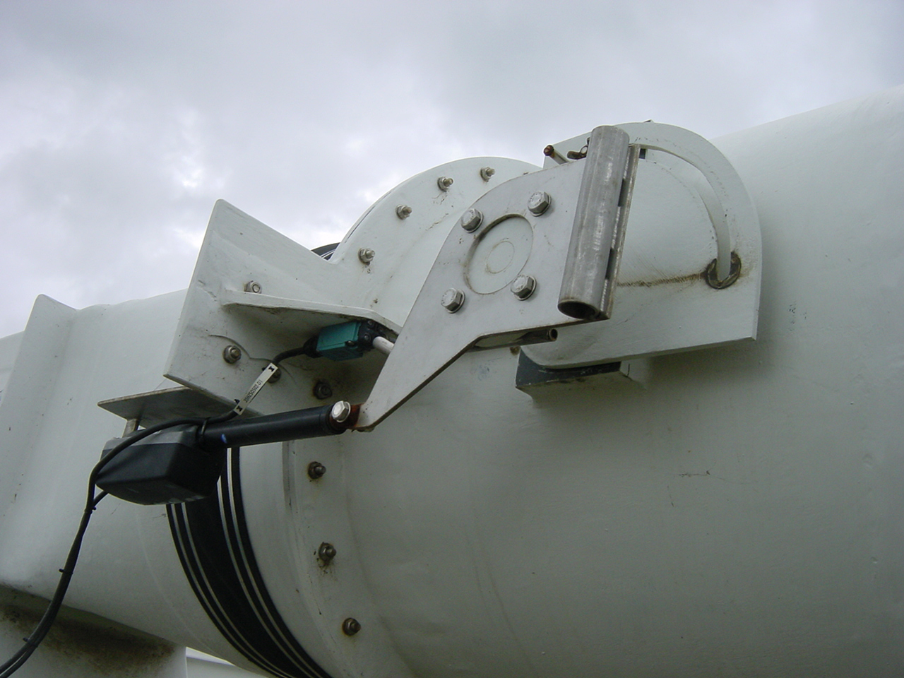Damper Actuated2 MWS.jpg