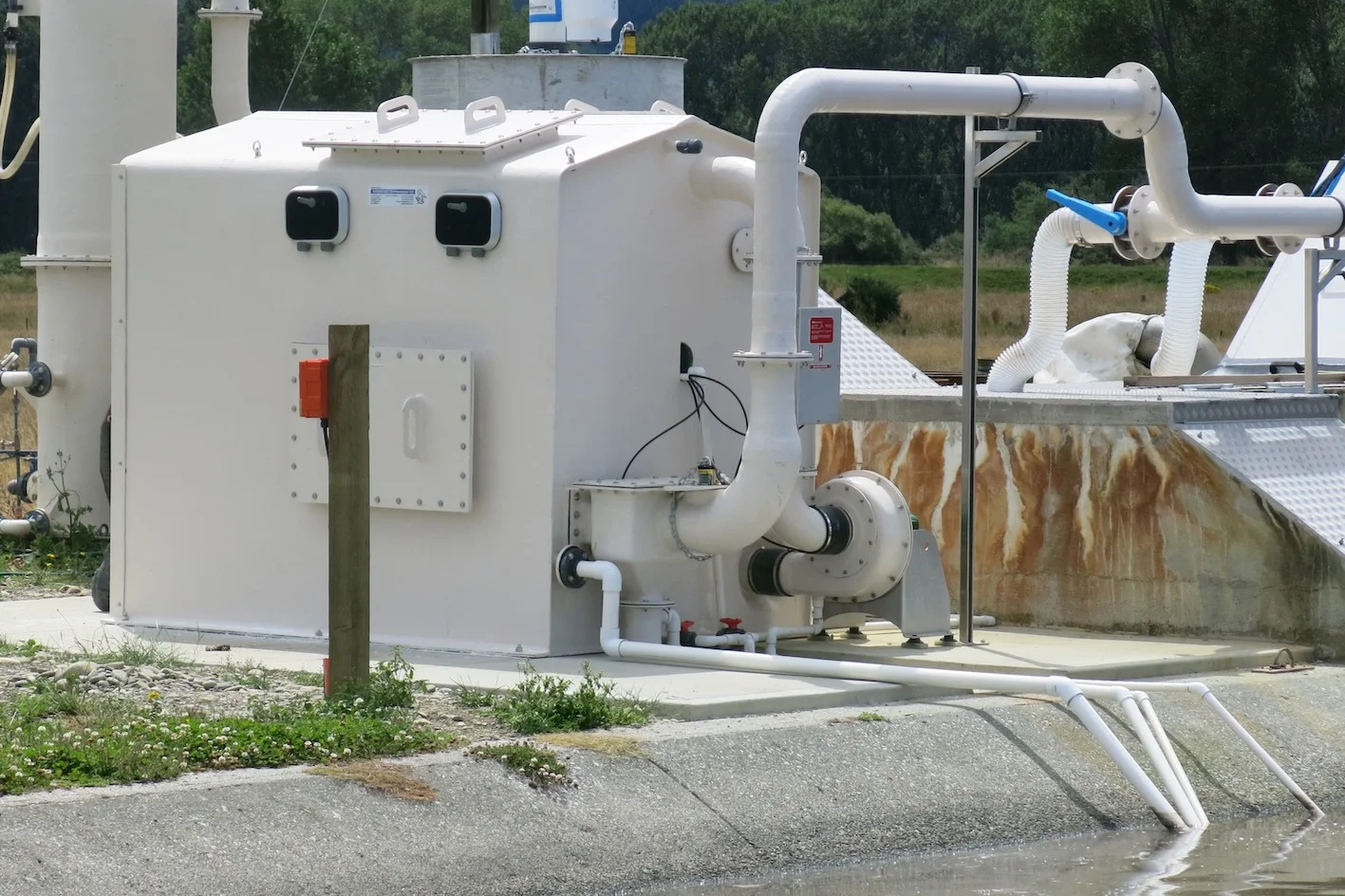 22 MotuekaOdourScrubberBSCB650LR copy.JPG