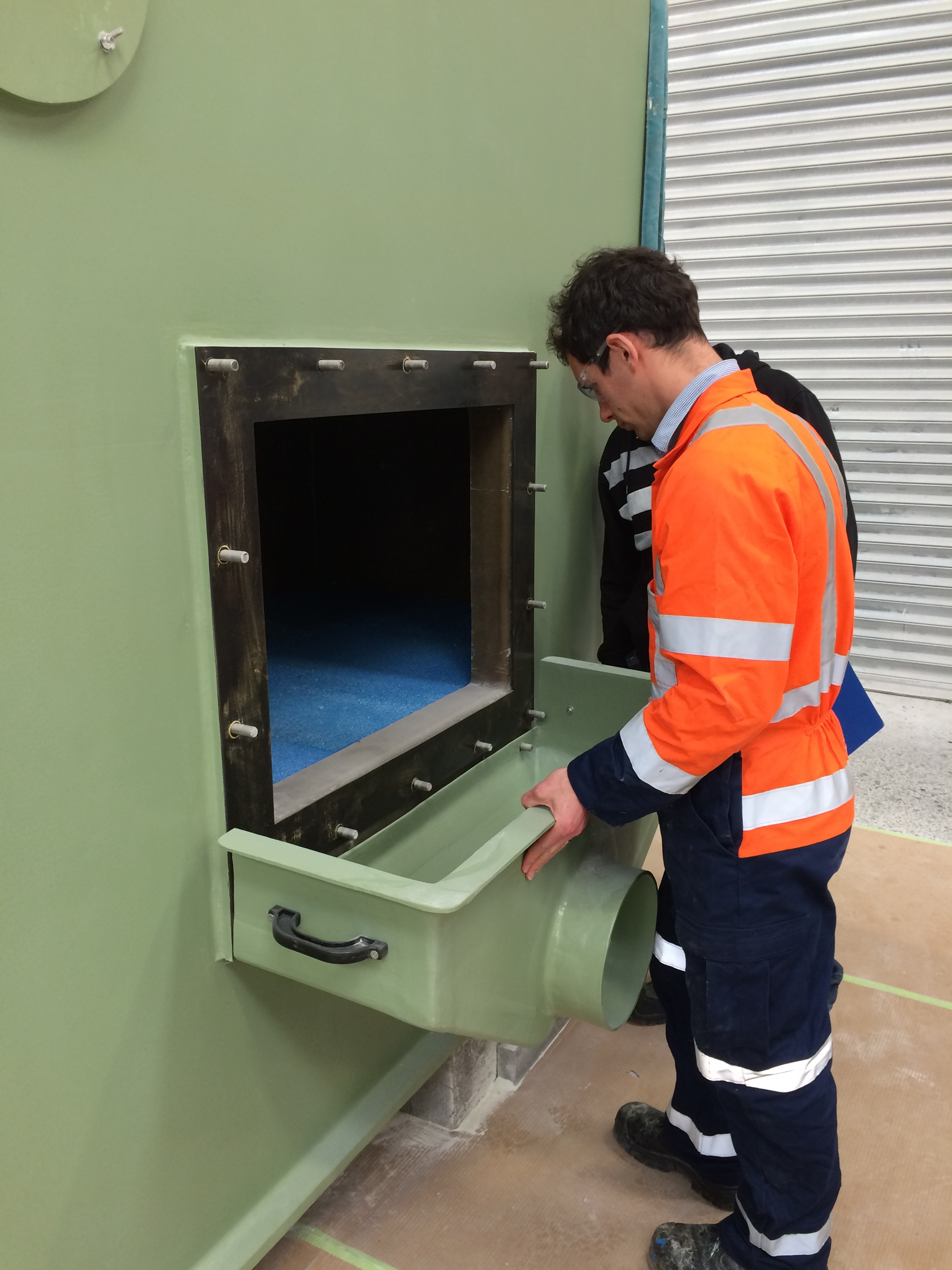 Shane Bingara carbon bed inspect.JPG