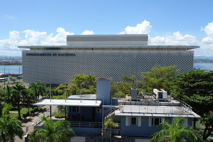 315378_186506421421771_400525_n.jpg