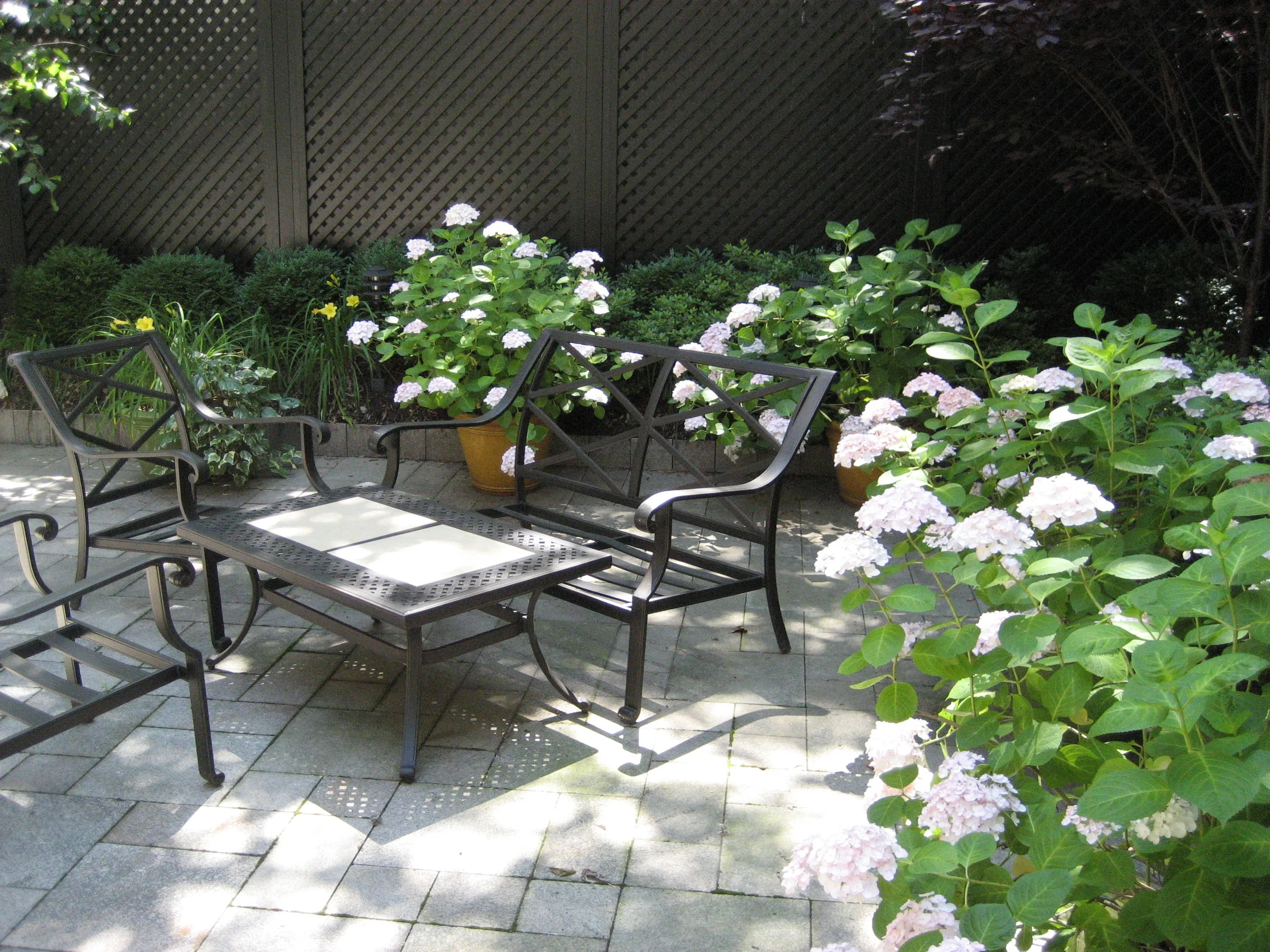 51st st courtyard.JPG