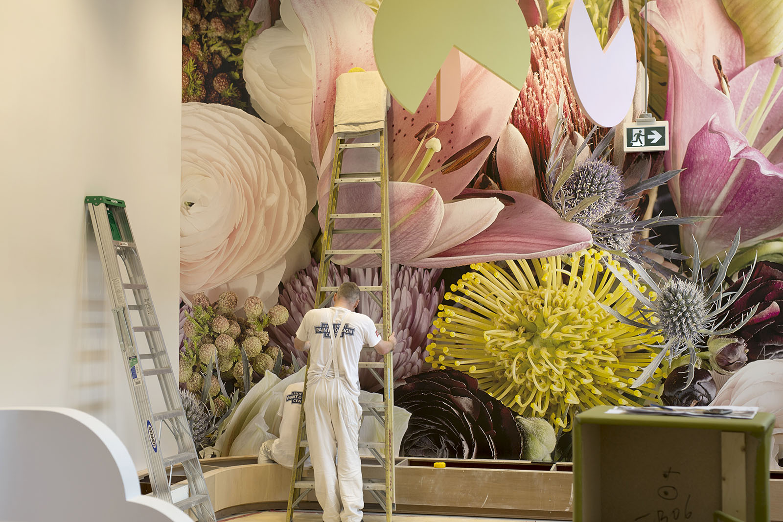 FlowerMural_install-4809.jpg