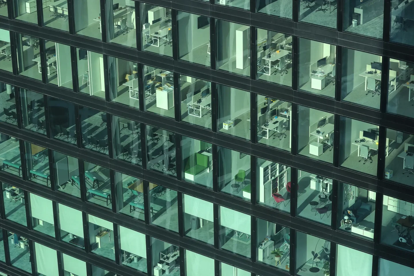 Empty-Office-Space-GettyImages-1231118367.webp