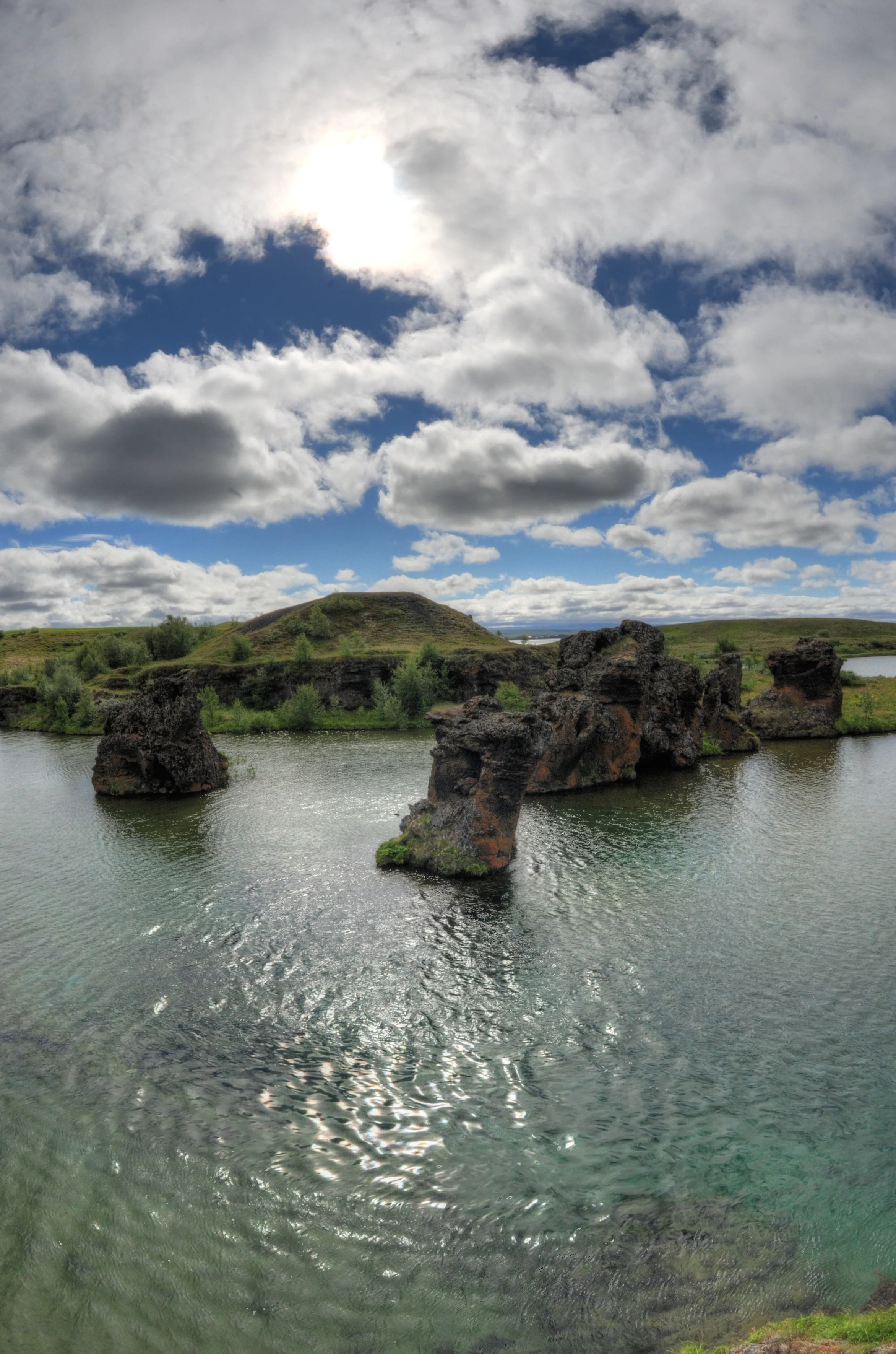 DSC_2554_5_6_7_8_tonemapped.jpg