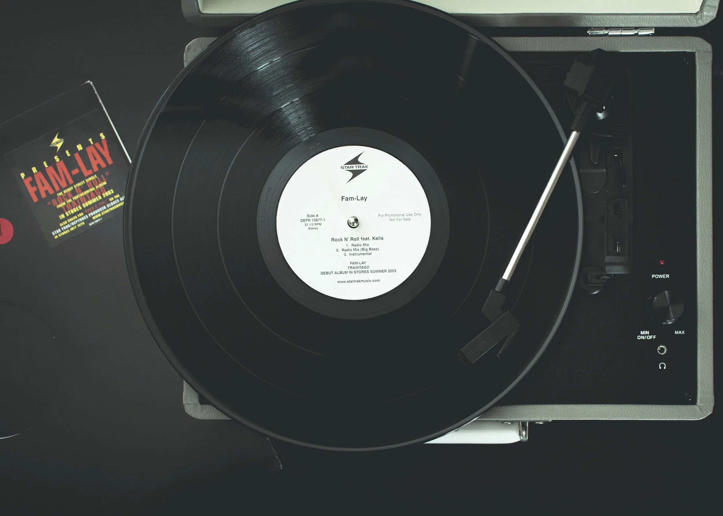 The Records 6 No Boarder.jpg