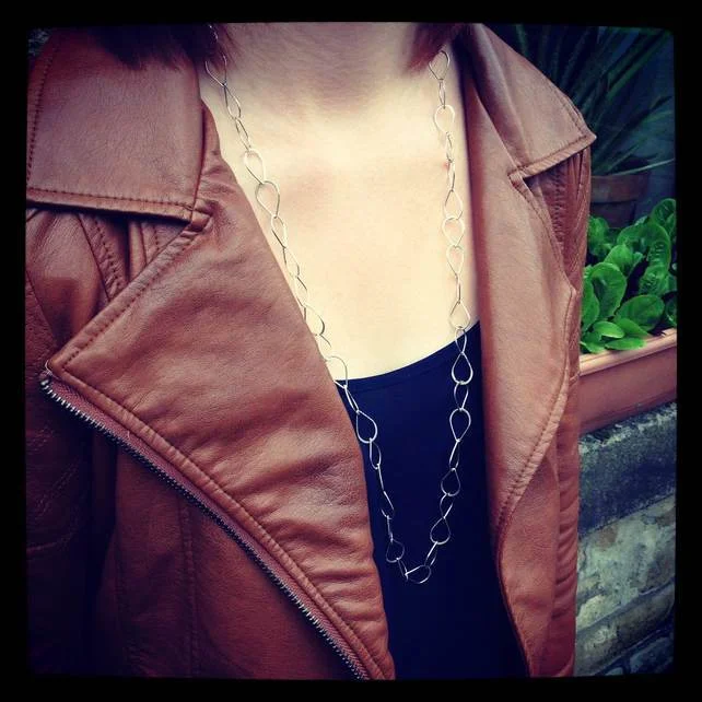 Merus Long Necklace_3.jpg