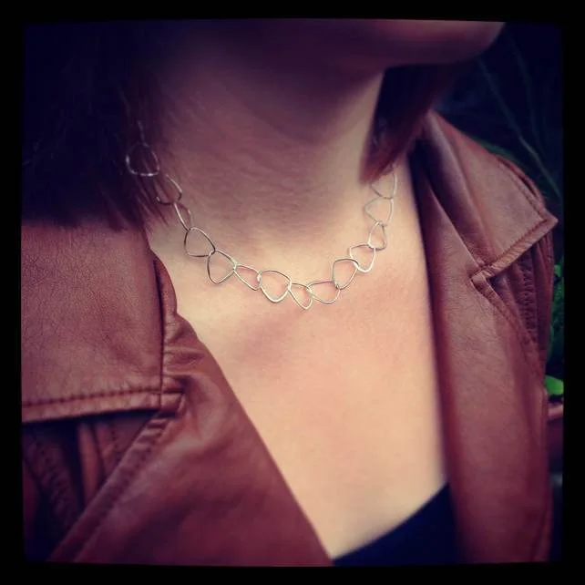 Merus Tri Necklace_3.jpg