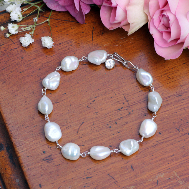 Baroque pearl Bracelet.jpg
