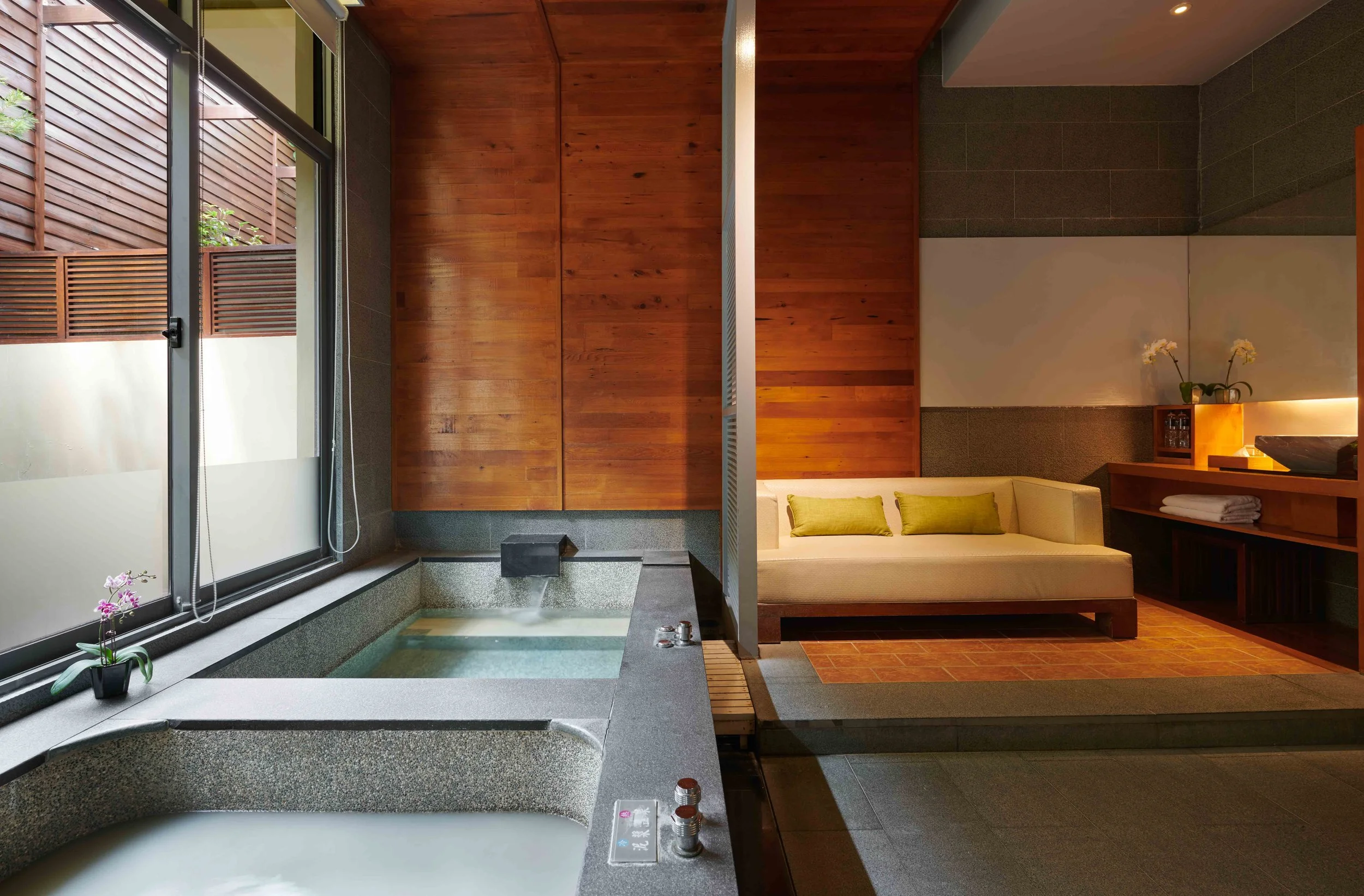 ReikieHotSpringResort_hotspringhouse_s_03.jpg